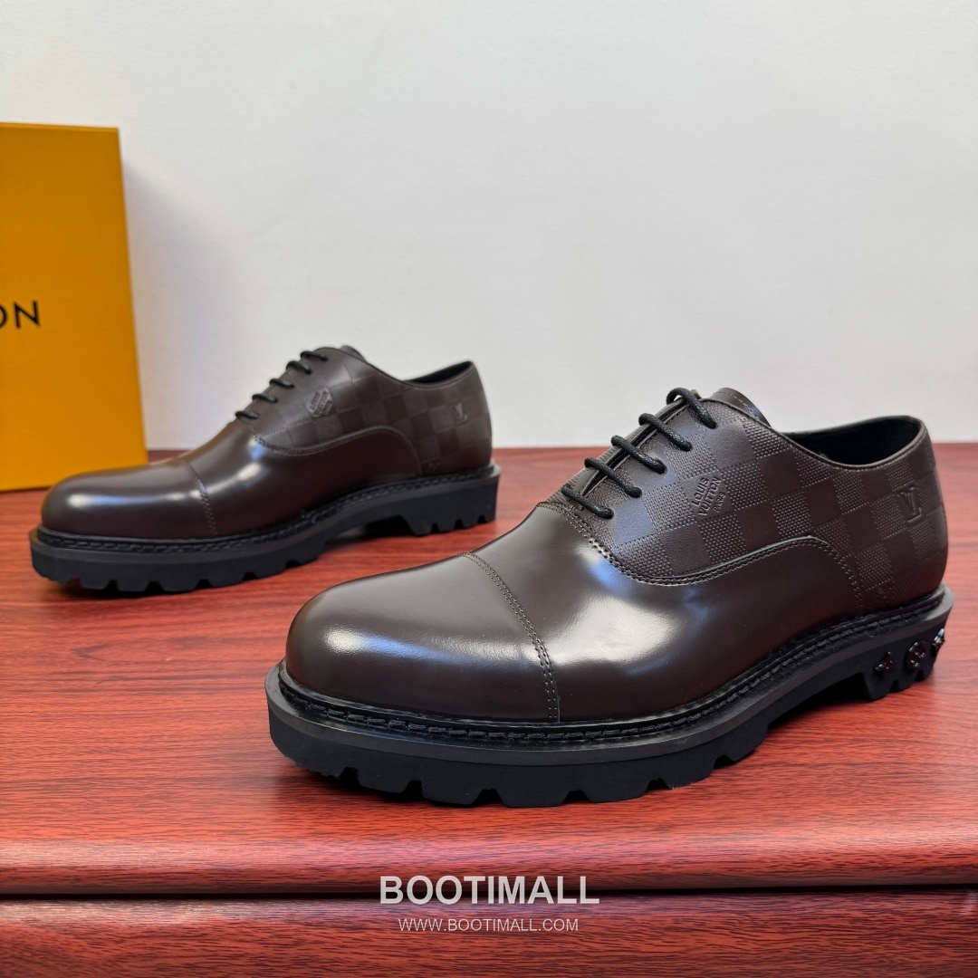 Louis Vuitton Damier Embossed Calfskin Derby Shoes with Platform Rubber Sole Detail 루이비통 다미에 엠보싱 카프스킨 더비 슈즈 플랫폼 러버솔 디테일 4.5cm 3