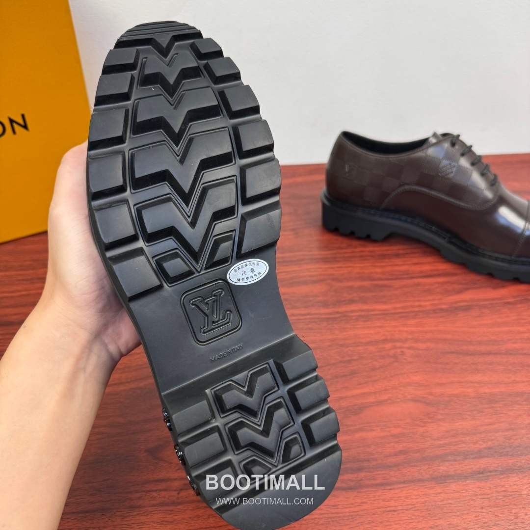 Louis Vuitton Damier Embossed Calfskin Derby Shoes with Platform Rubber Sole Detail 루이비통 다미에 엠보싱 카프스킨 더비 슈즈 플랫폼 러버솔 디테일 4.5cm 9