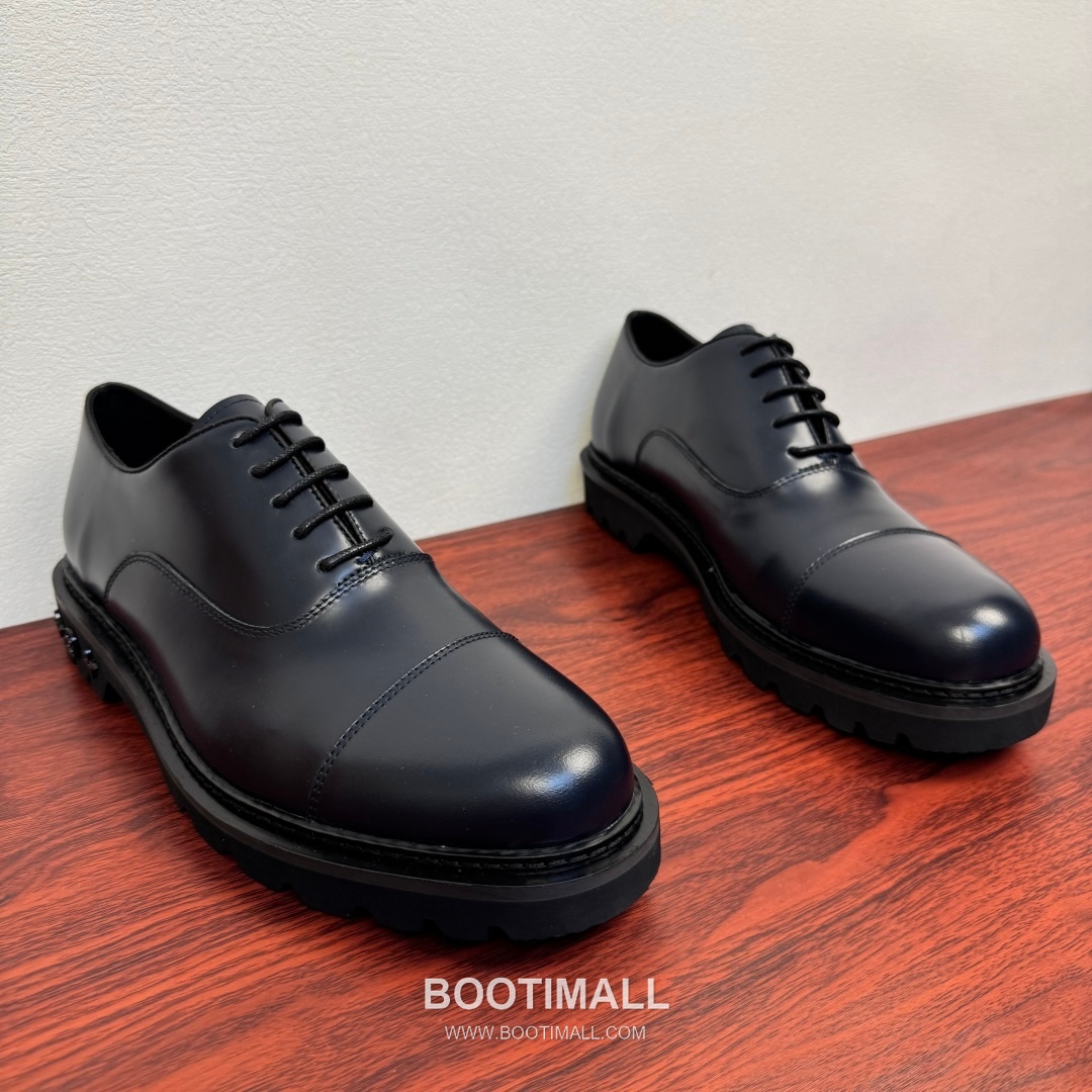 Louis Vuitton Damier Embossed Calfskin Platform Derby Shoes with Signature Rubber Sole Detail 루이비통 다미에 엠보싱 카프스킨 플랫폼 더비 슈즈 시그니처 러버솔 디테일 4.5cm 2