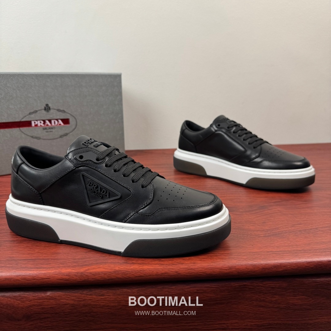 Prada Calfskin Mesh Patchwork Low Sneakers with Triangle Logo Detail 프라다 카프스킨 메쉬 패치워크 로우 스니커즈 삼각 로고 디테일 2EG453 4.5cm 1