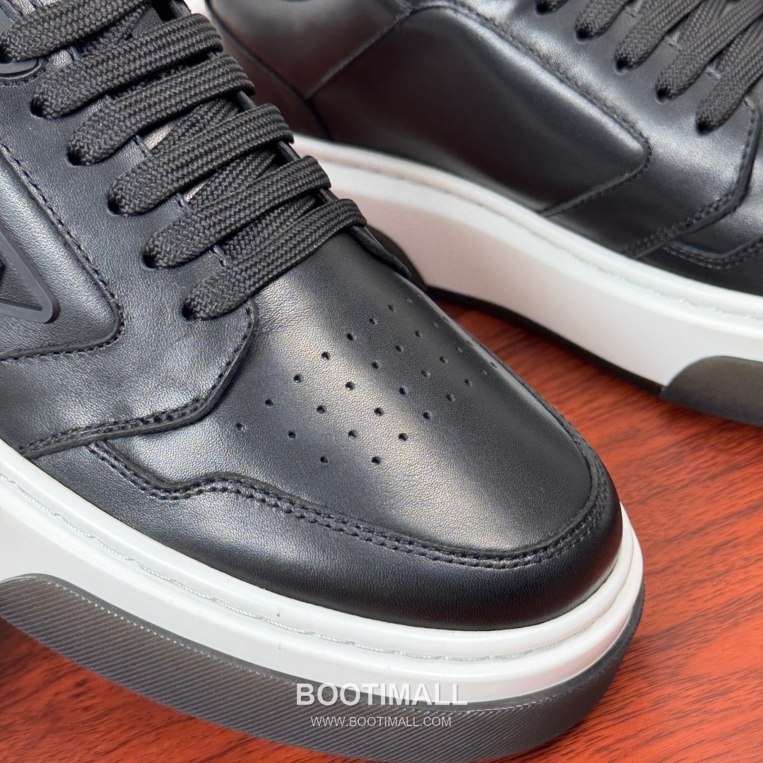 Prada Calfskin Mesh Patchwork Low Sneakers with Triangle Logo Detail 프라다 카프스킨 메쉬 패치워크 로우 스니커즈 삼각 로고 디테일 2EG453 4.5cm 5