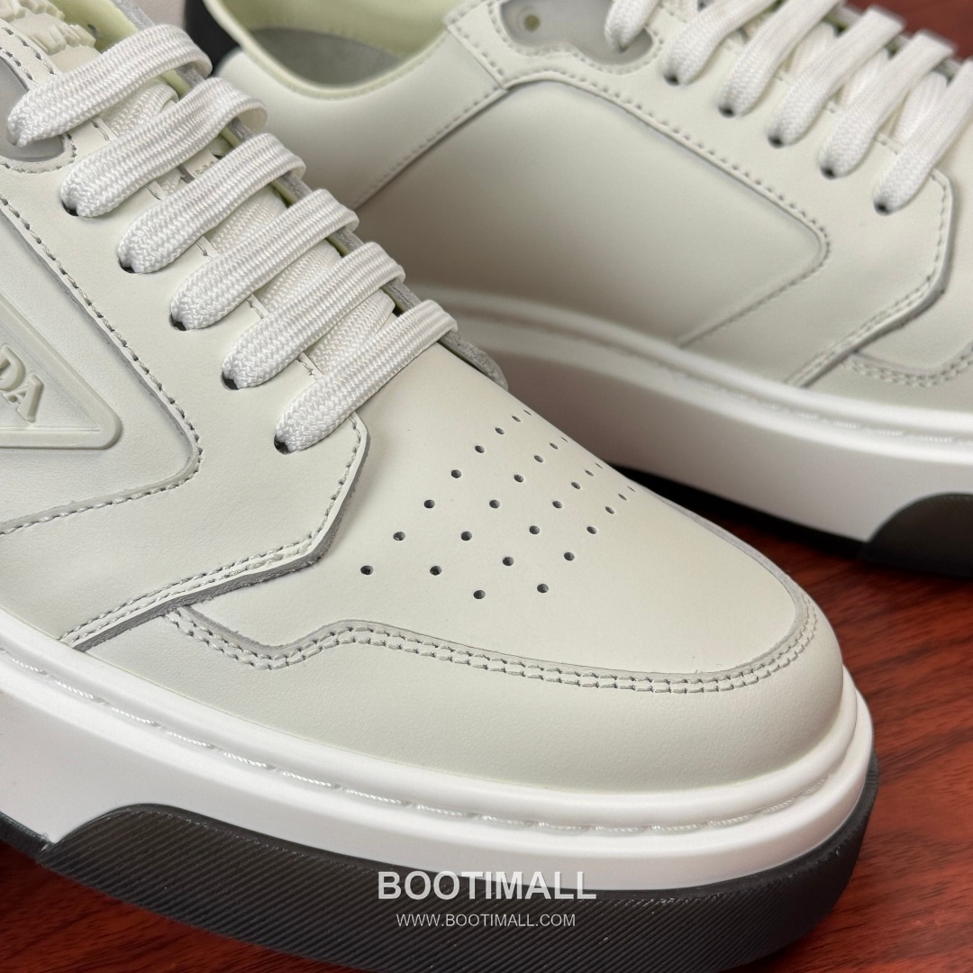 Prada Calfskin Mesh Patchwork Low Sneakers with Triangle Logo Detail 프라다 카프스킨 메쉬 패치워크 로우 스니커즈 삼각 로고 디테일 2EG453 4.5cm 5