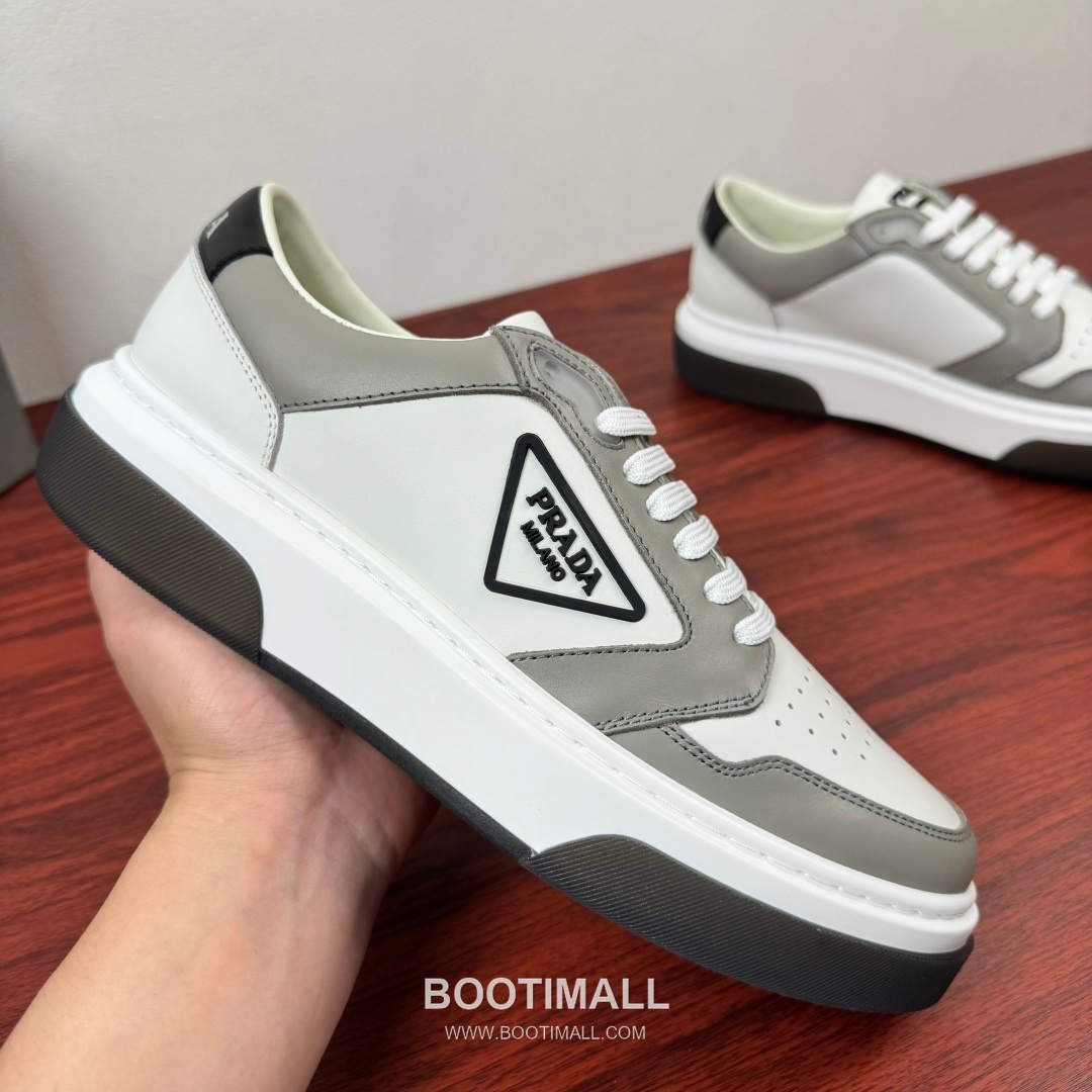 Prada Calfskin Mesh Patchwork Low Sneakers with Triangle Logo Detail 프라다 카프스킨 메쉬 패치워크 로우 스니커즈 삼각 로고 디테일 4.5cm 4