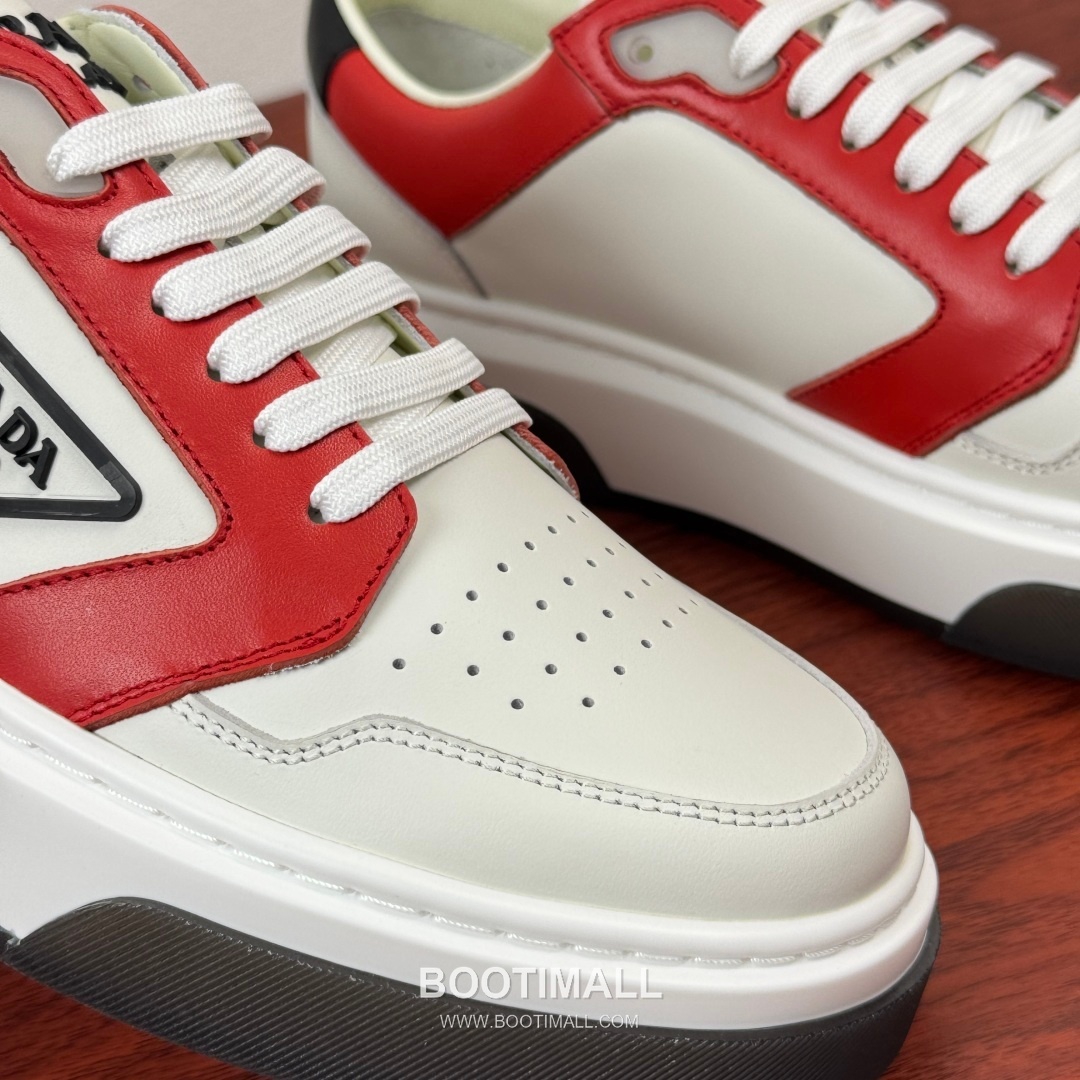 Prada Calfskin Mesh Patchwork Low Sneakers with Triangle Logo Detail 프라다 카프스킨 메쉬 패치워크 로우 스니커즈 삼각 로고 디테일 4.5cm 5