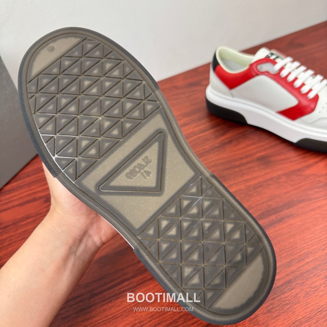 Prada Calfskin Mesh Patchwork Low Sneakers with Triangle Logo Detail 프라다 카프스킨 메쉬 패치워크 로우 스니커즈 삼각 로고 디테일 4.5cm 9