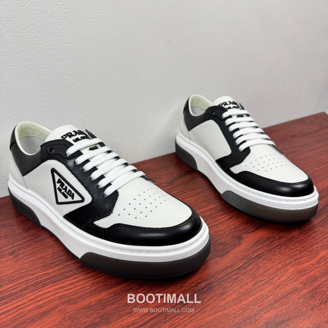 Prada Calfskin Mesh Patchwork Low Sneakers with Triangle Logo Detail 프라다 카프스킨 메쉬 패치워크 로우 스니커즈 삼각 로고 디테일 4.5cm 2