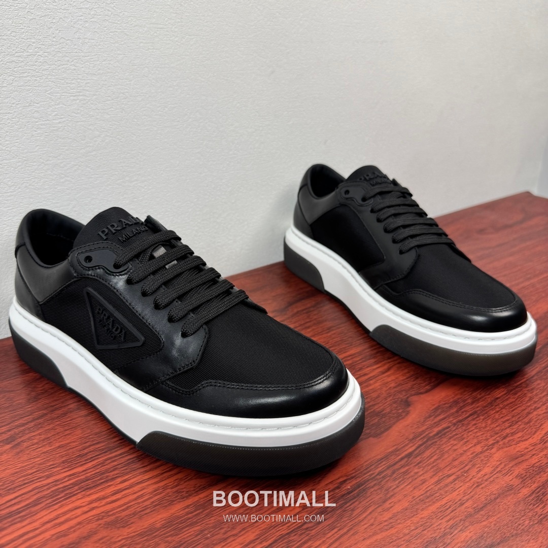 Prada Waxed Calfskin Mesh Patchwork Low Sneakers with Triangle Logo Detail 프라다 왁싱 카프스킨 메쉬 패치워크 로우 스니커즈 삼각 로고 디테일 4.5cm 2