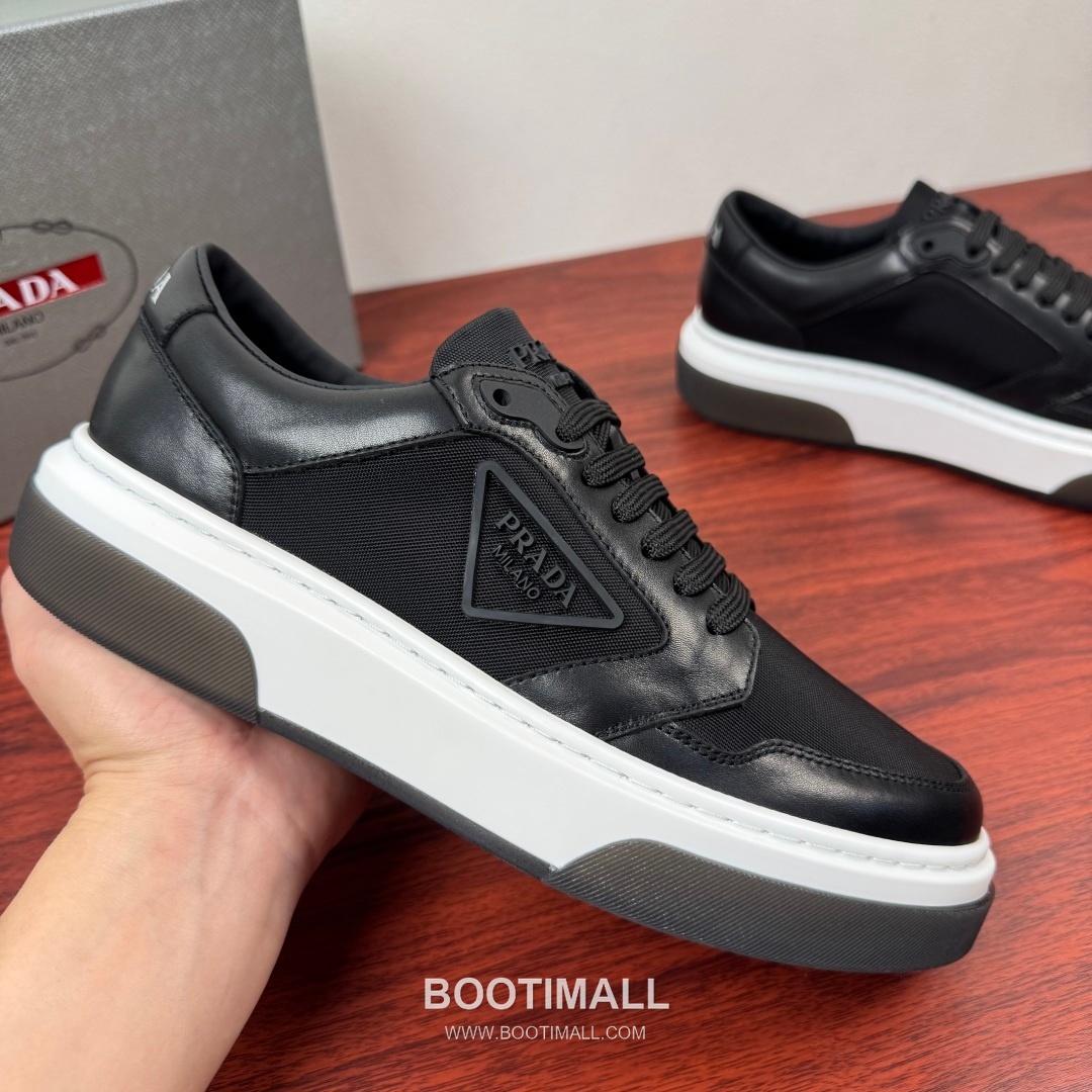 Prada Waxed Calfskin Mesh Patchwork Low Sneakers with Triangle Logo Detail 프라다 왁싱 카프스킨 메쉬 패치워크 로우 스니커즈 삼각 로고 디테일 4.5cm 4