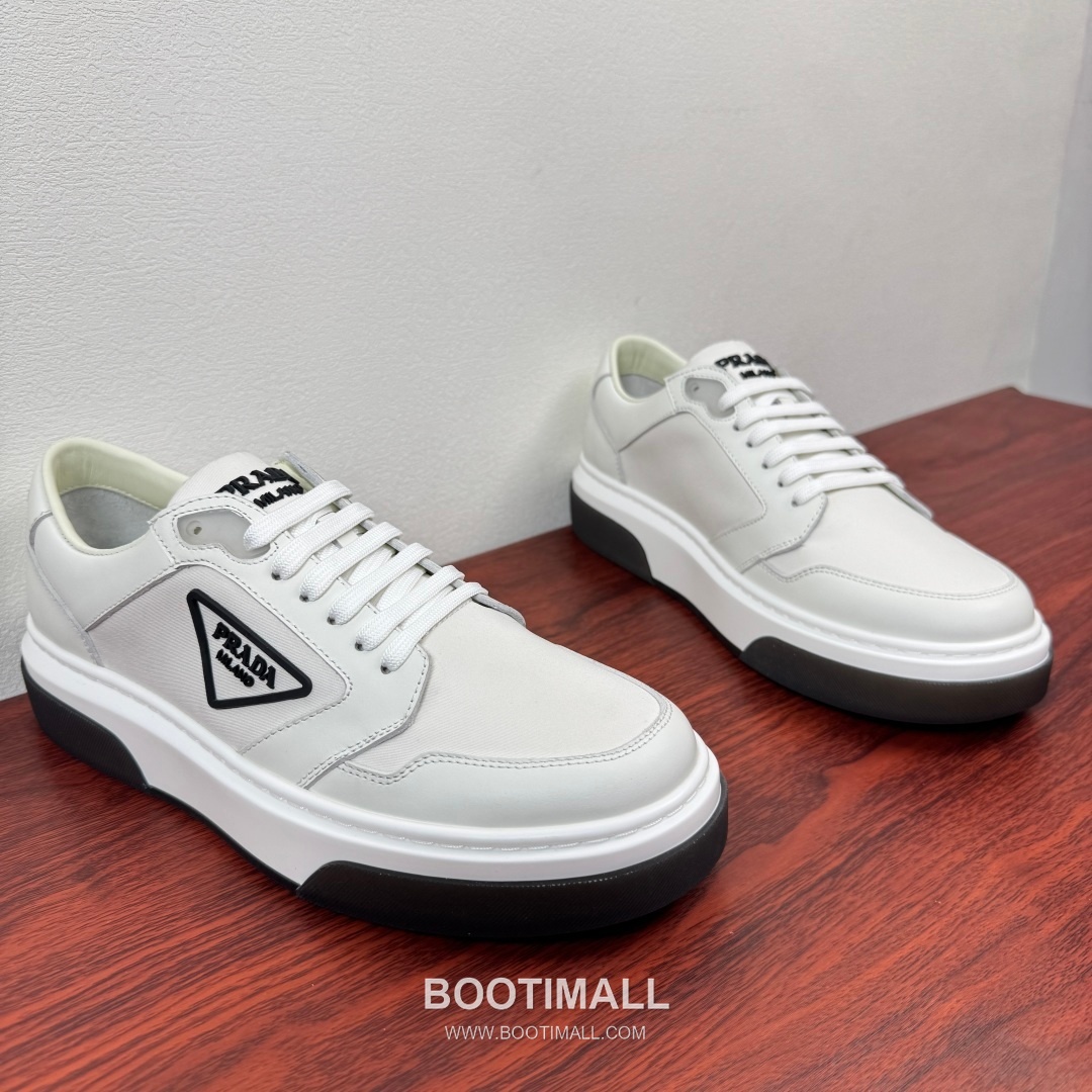 Prada Waxed Calfskin Mesh Patchwork Low Sneakers with Triangle Logo Detail 프라다 왁싱 카프스킨 메쉬 패치워크 로우 스니커즈 삼각 로고 디테일 4.5cm 2
