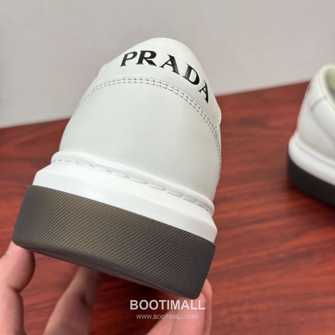 Prada Waxed Calfskin Mesh Patchwork Low Sneakers with Triangle Logo Detail 프라다 왁싱 카프스킨 메쉬 패치워크 로우 스니커즈 삼각 로고 디테일 4.5cm 8