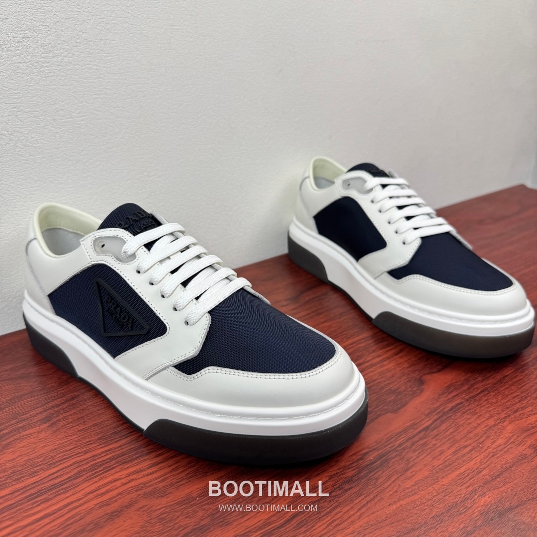 Prada Waxed Calfskin Mesh Patchwork Low Sneakers with Triangle Logo Detail 프라다 왁싱 카프스킨 메쉬 패치워크 로우 스니커즈 삼각 로고 디테일 4.5cm 2