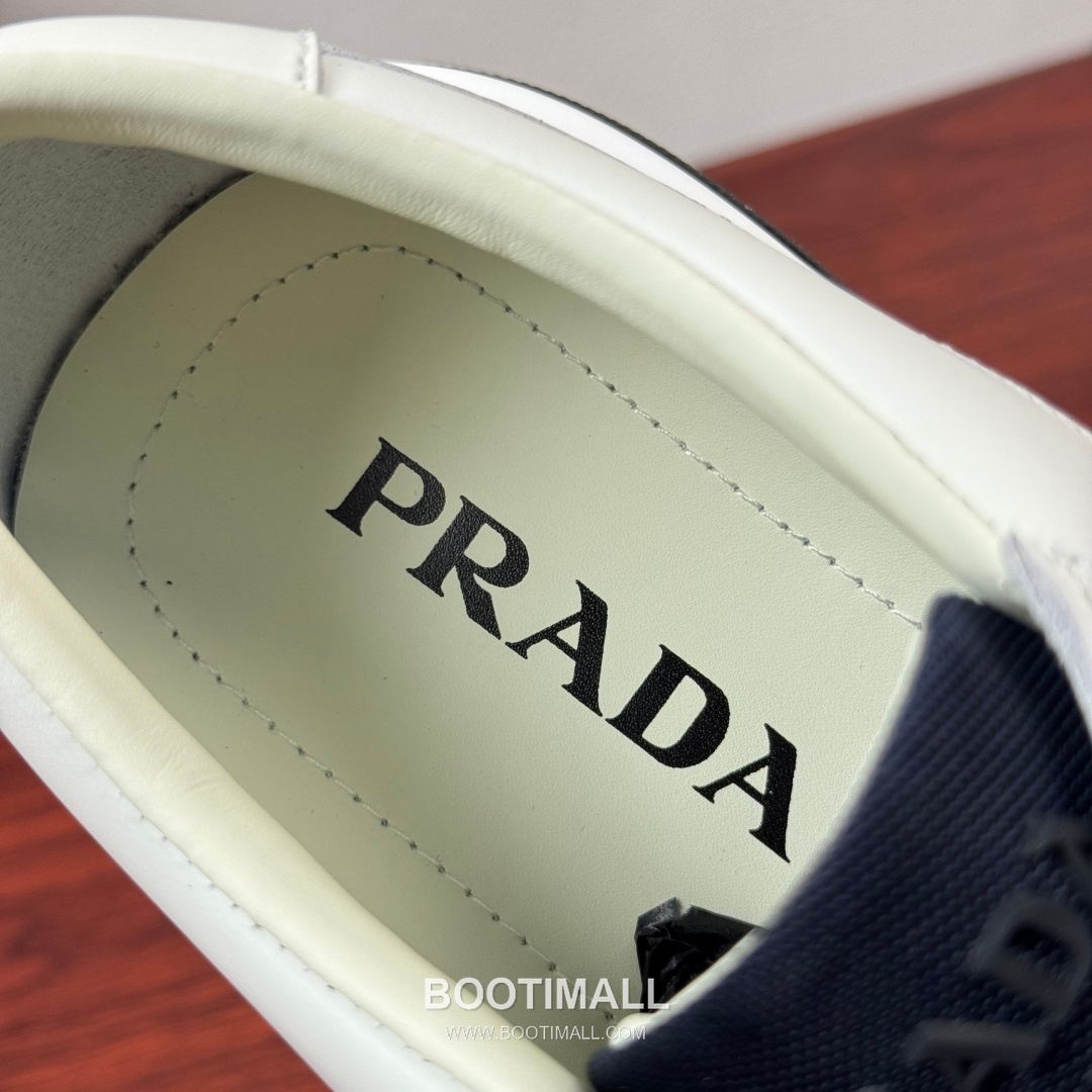 Prada Waxed Calfskin Mesh Patchwork Low Sneakers with Triangle Logo Detail 프라다 왁싱 카프스킨 메쉬 패치워크 로우 스니커즈 삼각 로고 디테일 4.5cm 7