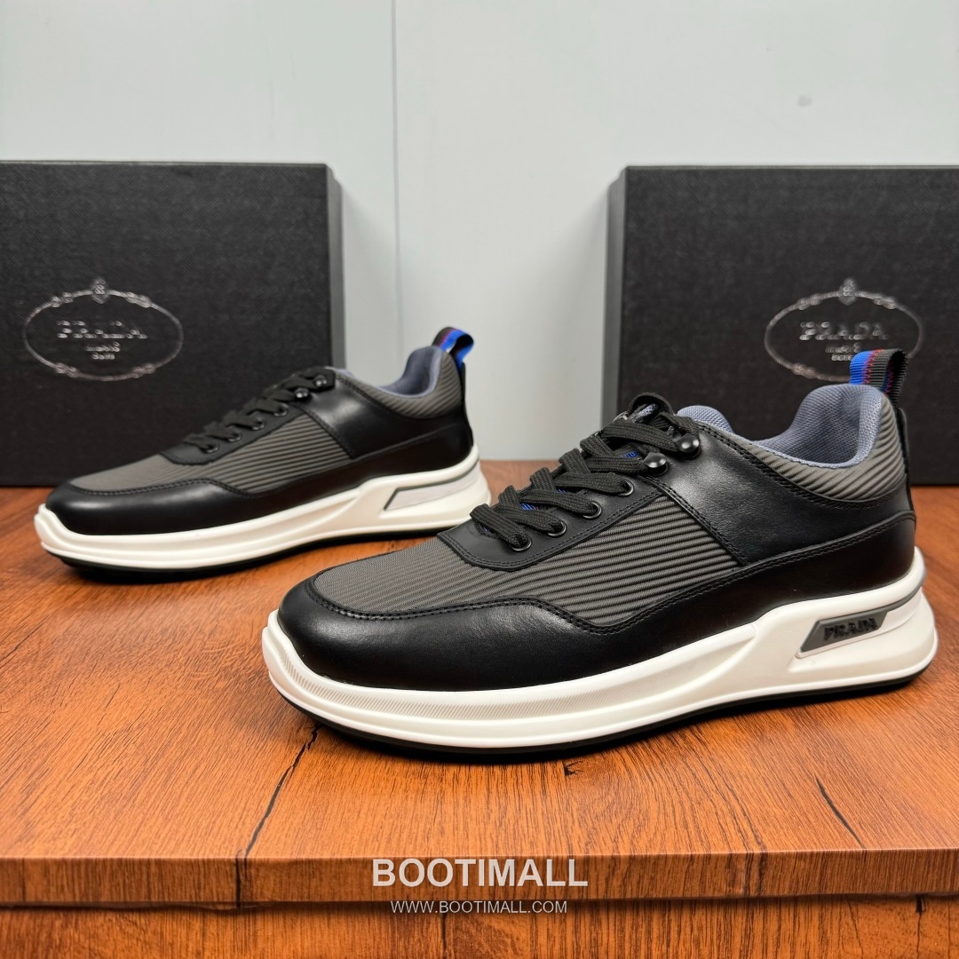 Prada Smooth Calfskin Nylon Low Sneakers with Metal Eyelet Logo Detail 프라다 스무스 카프스킨 나일론 로우 스니커즈 메탈 아일렛 로고 디테일 4.0cm 3