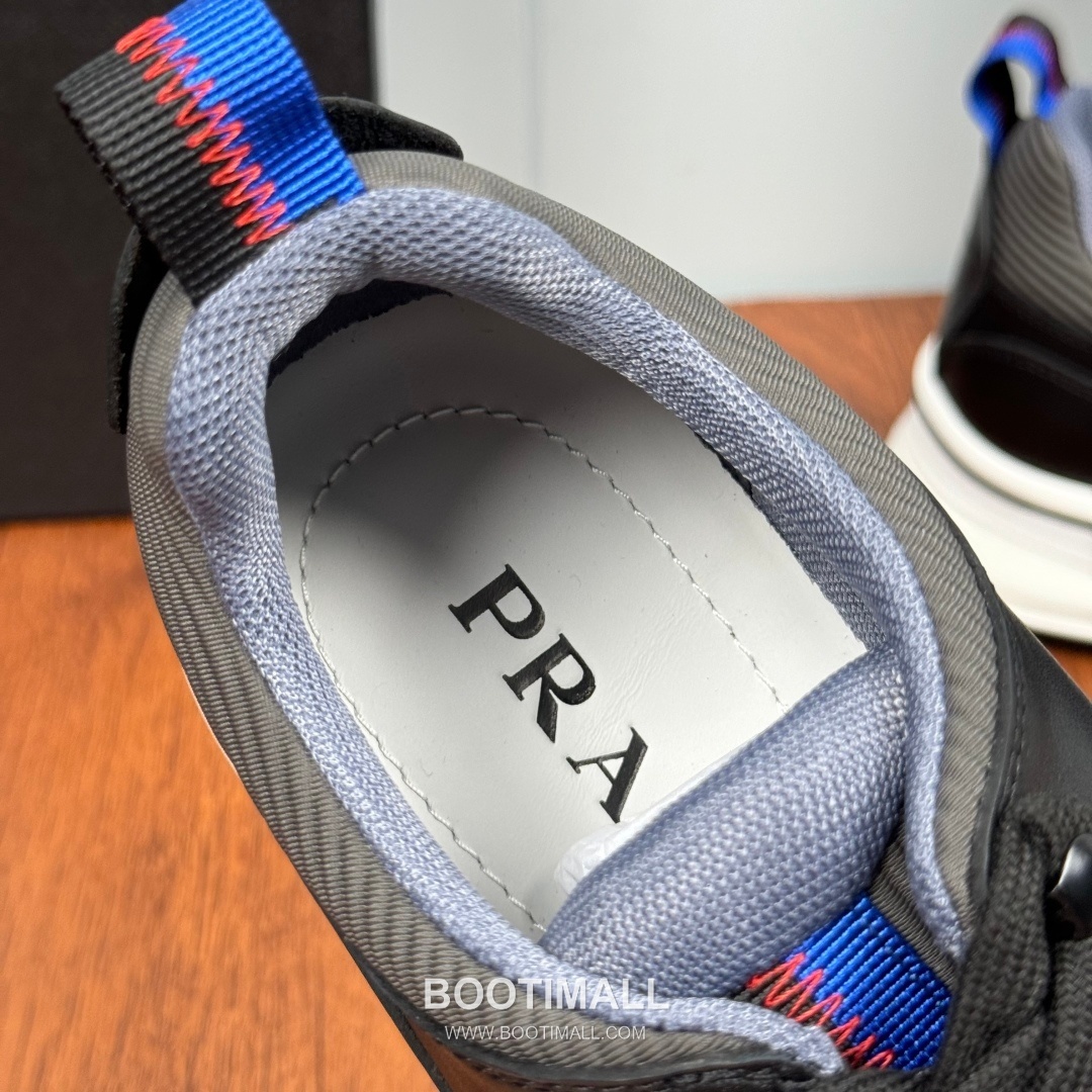 Prada Smooth Calfskin Nylon Low Sneakers with Metal Eyelet Logo Detail 프라다 스무스 카프스킨 나일론 로우 스니커즈 메탈 아일렛 로고 디테일 4.0cm 7