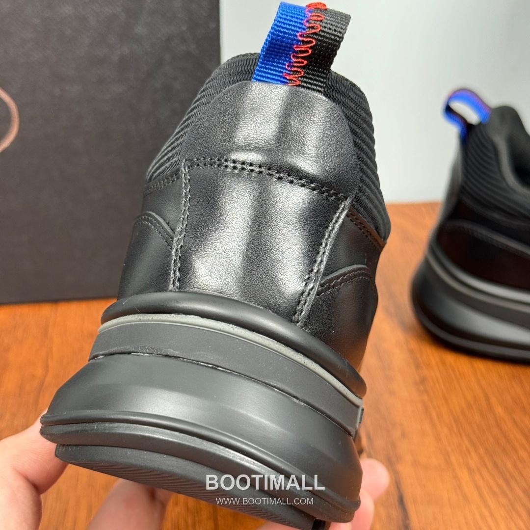 Prada Smooth Calfskin Nylon Low Sneakers with Metal Eyelet Logo Detail 프라다 스무스 카프스킨 나일론 로우 스니커즈 메탈 아일렛 로고 디테일 4.0cm 8