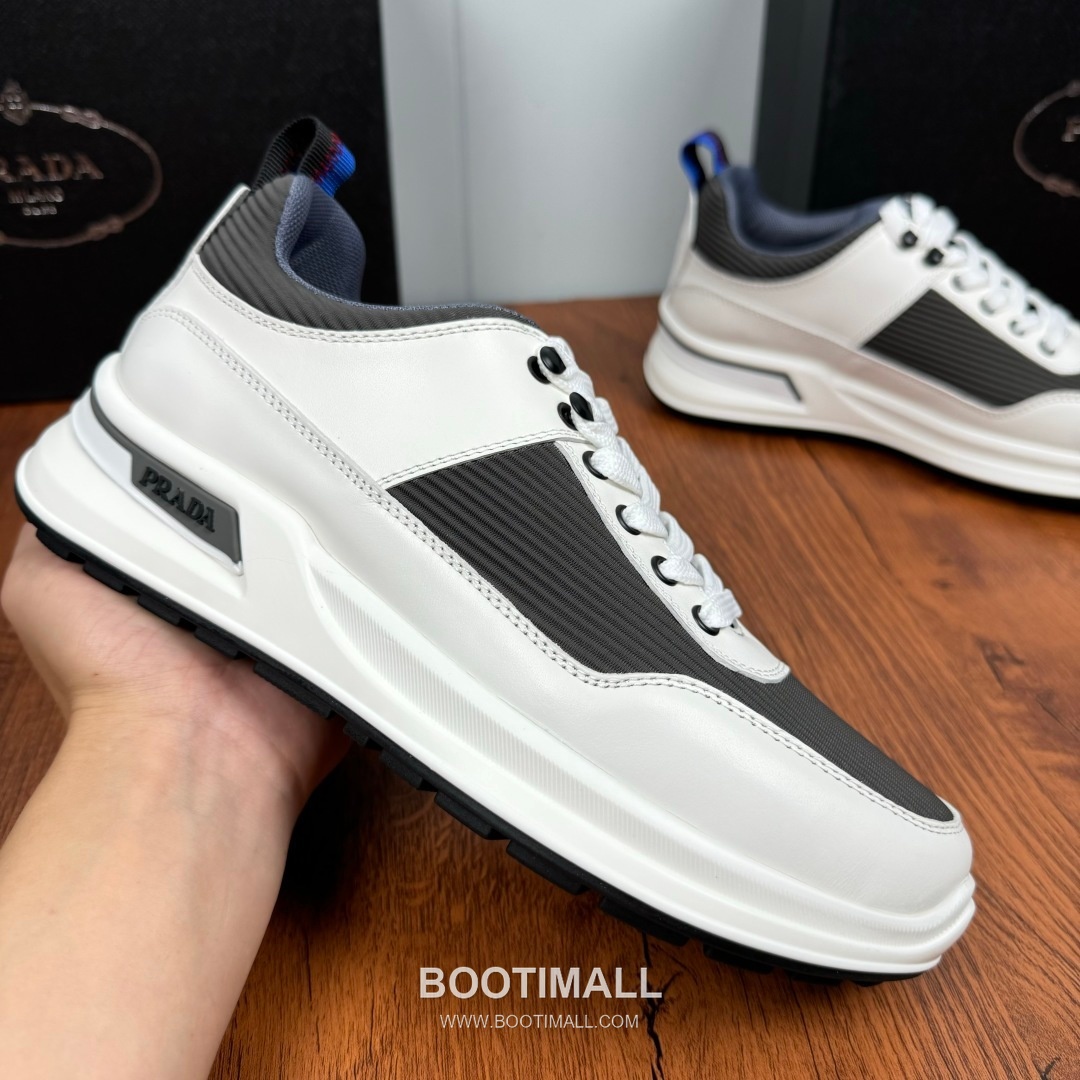 Prada Smooth Calfskin Nylon Low Sneakers with Metal Eyelet Logo Detail 프라다 스무스 카프스킨 나일론 로우 스니커즈 메탈 아일렛 로고 디테일 4.0cm 4