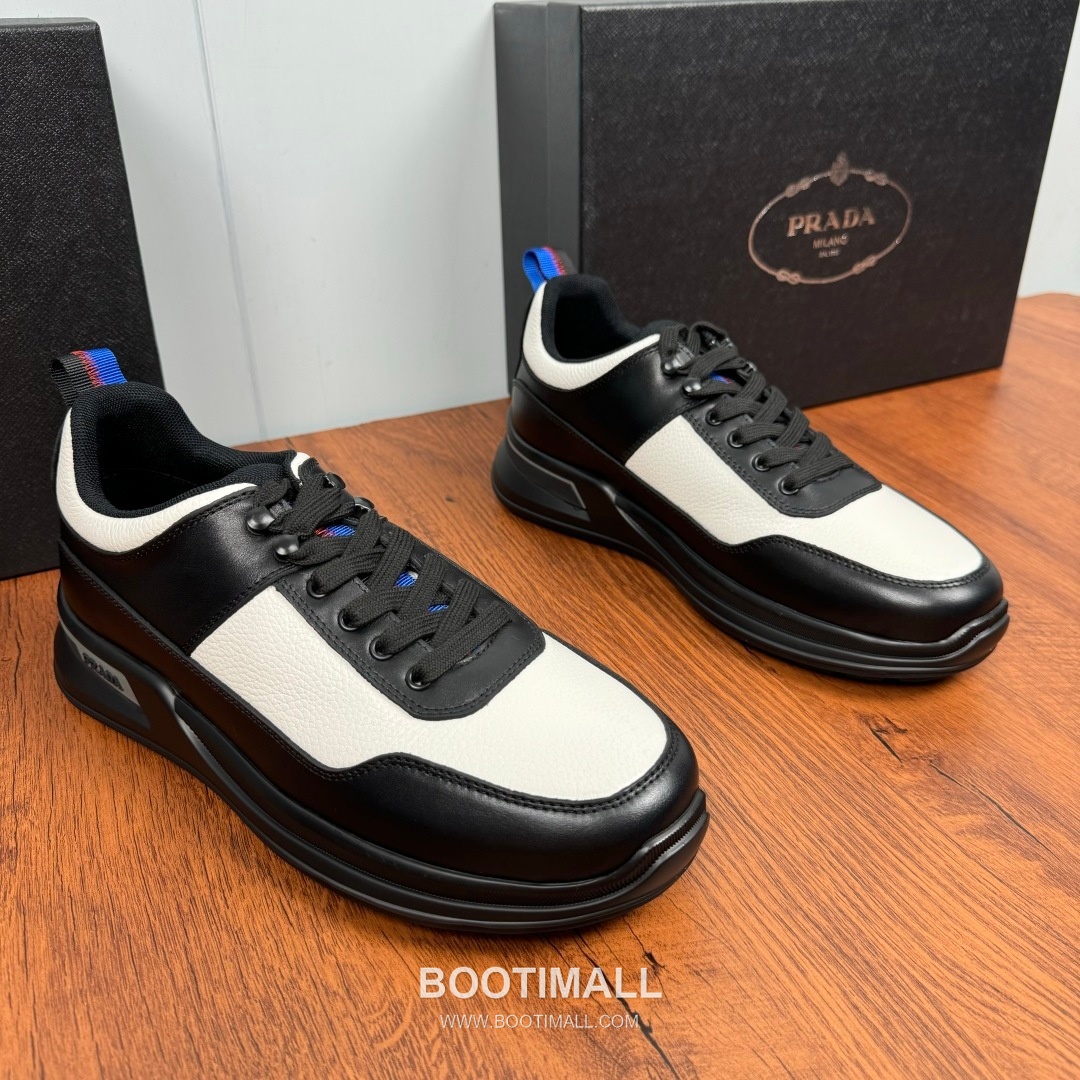 Prada Smooth Calfskin Nylon Low Sneakers with Metal Eyelet Logo Detail 프라다 스무스 카프스킨 나일론 로우 스니커즈 메탈 아일렛 로고 디테일 4.0cm 2