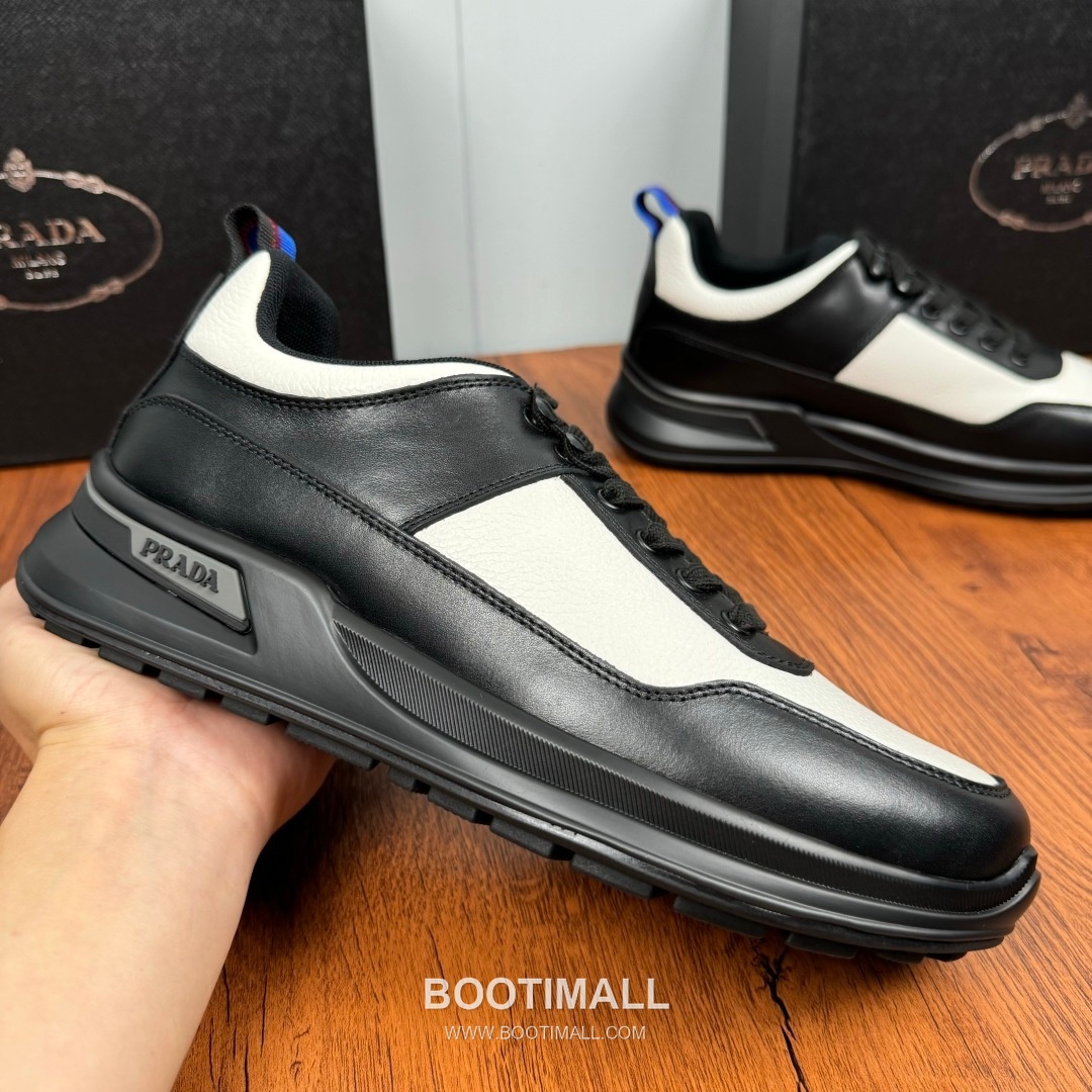 Prada Smooth Calfskin Nylon Low Sneakers with Metal Eyelet Logo Detail 프라다 스무스 카프스킨 나일론 로우 스니커즈 메탈 아일렛 로고 디테일 4.0cm 4