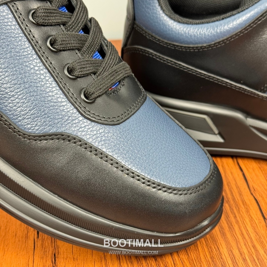 Prada Smooth Calfskin Nylon Low Sneakers with Metal Eyelet Logo Detail 프라다 스무스 카프스킨 나일론 로우 스니커즈 메탈 아일렛 로고 디테일 4.0cm 5