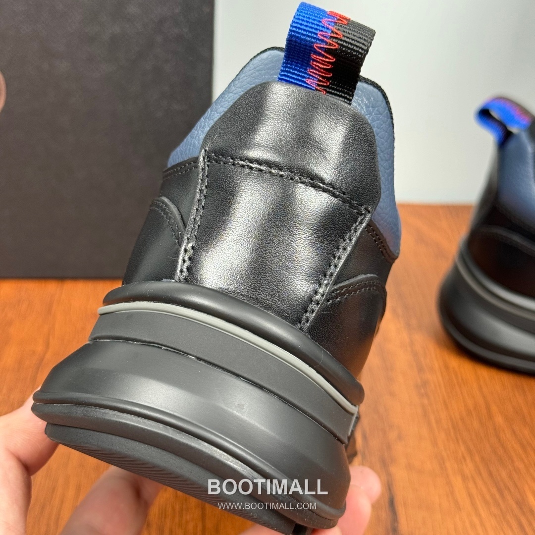 Prada Smooth Calfskin Nylon Low Sneakers with Metal Eyelet Logo Detail 프라다 스무스 카프스킨 나일론 로우 스니커즈 메탈 아일렛 로고 디테일 4.0cm 8