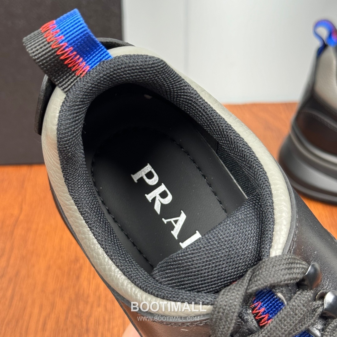 Prada Smooth Calfskin Nylon Low Sneakers with Metal Eyelet Logo Detail 프라다 스무스 카프스킨 나일론 로우 스니커즈 메탈 아일렛 로고 디테일 4.0cm 7