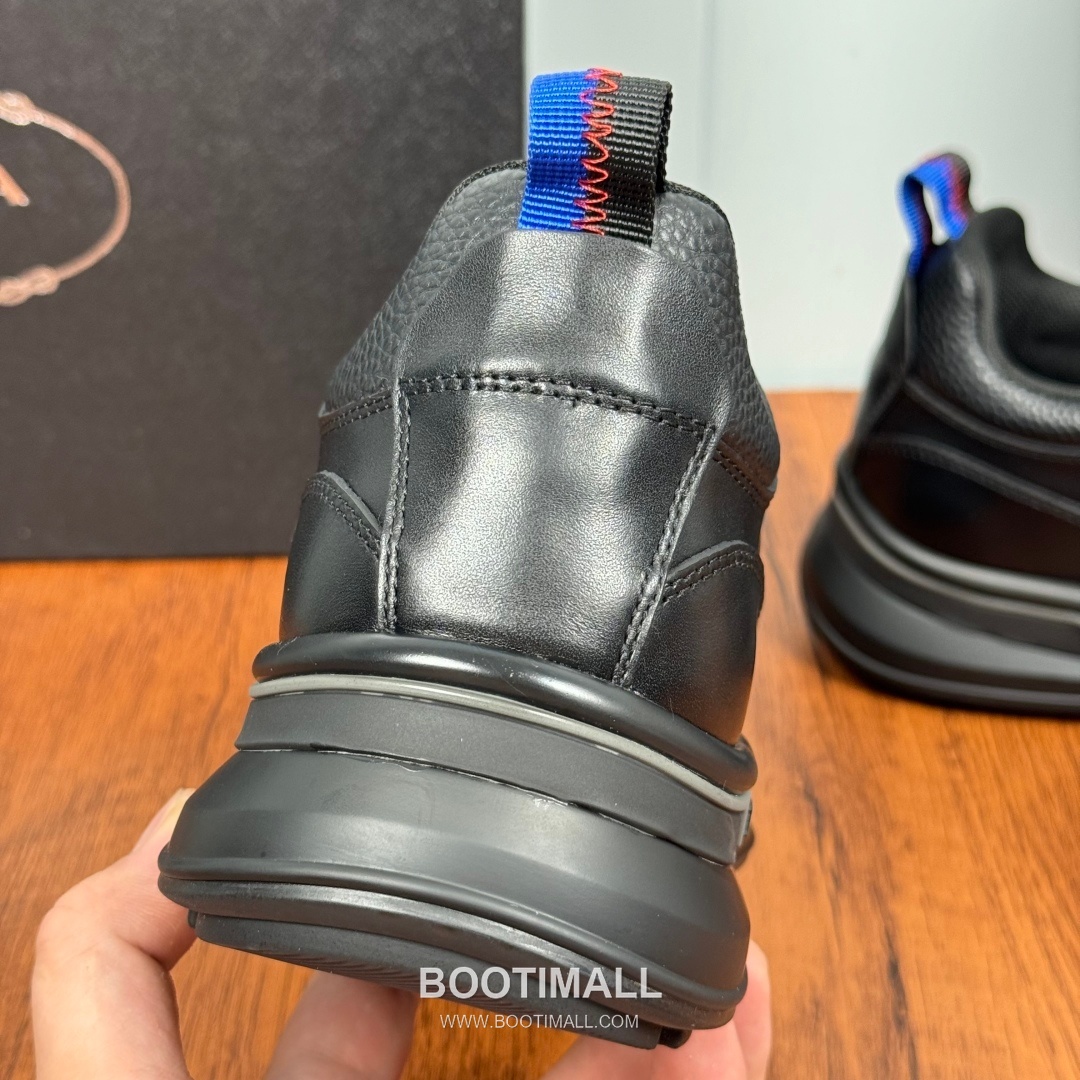 Prada Smooth Calfskin Nylon Low Sneakers with Metal Eyelet Logo Detail 프라다 스무스 카프스킨 나일론 로우 스니커즈 메탈 아일렛 로고 디테일 4.0cm 7