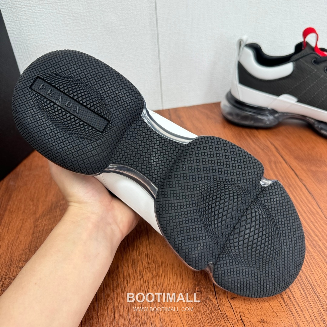 Prada Calfskin Mesh Air Cushion Low Sneakers with Logo Detail 프라다 카프스킨 메쉬 에어쿠션 로우 스니커즈 로고 디테일 4.5cm 9