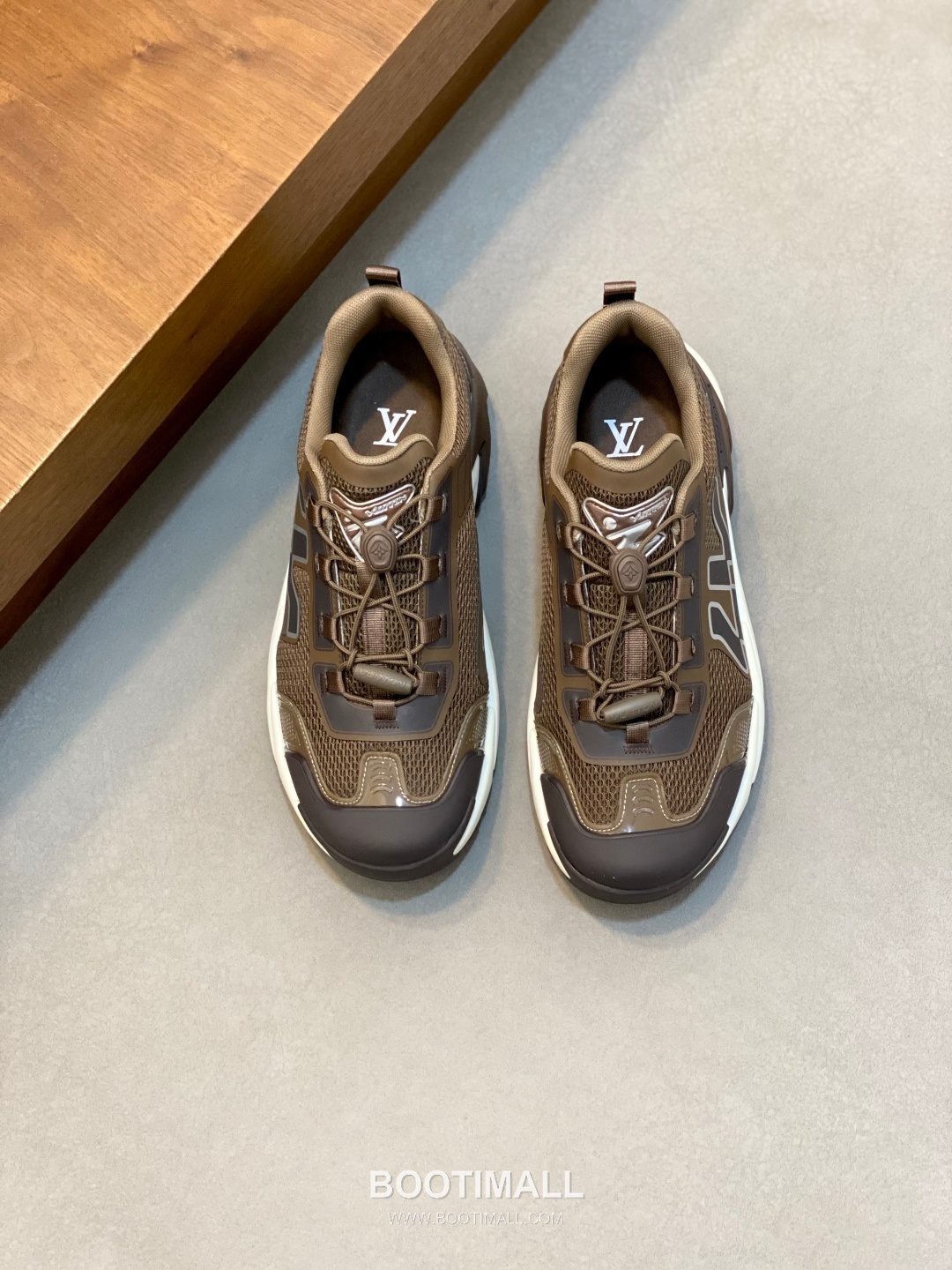 Loro Piana Calfskin Mesh Low Sneakers with Logo Detail 로로피아나 카프스킨 메쉬 로우 스니커즈 로고 디테일 4.0cm 1