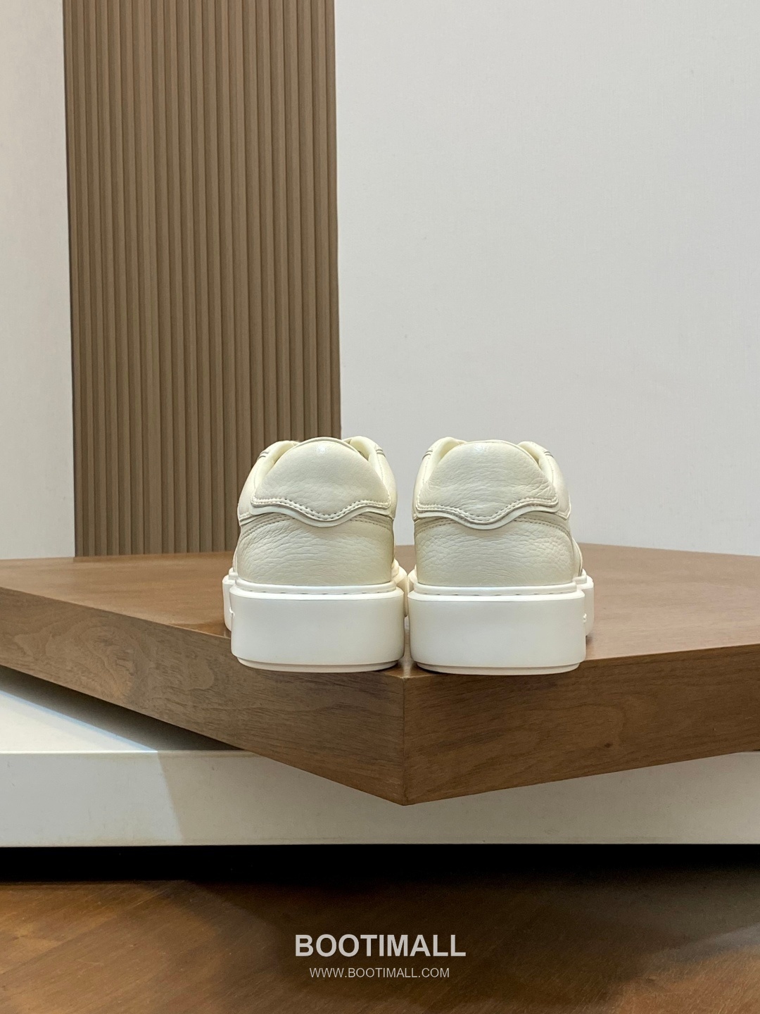 Prada Water Dyed Calfskin Low Sneakers with Logo Detail 프라다 워터염색 카프스킨 로우 스니커즈 로고 디테일 4.0cm 8