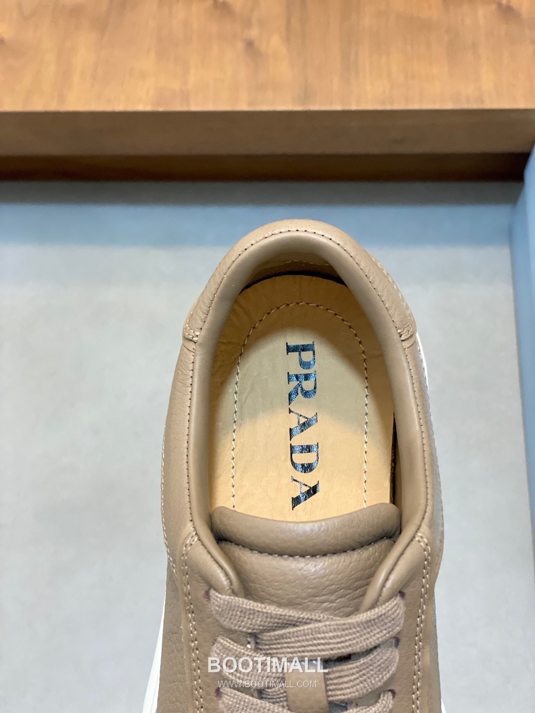 Prada Water Dyed Calfskin Low Sneakers with Logo Detail 프라다 워터염색 카프스킨 로우 스니커즈 로고 디테일 4.0cm 7