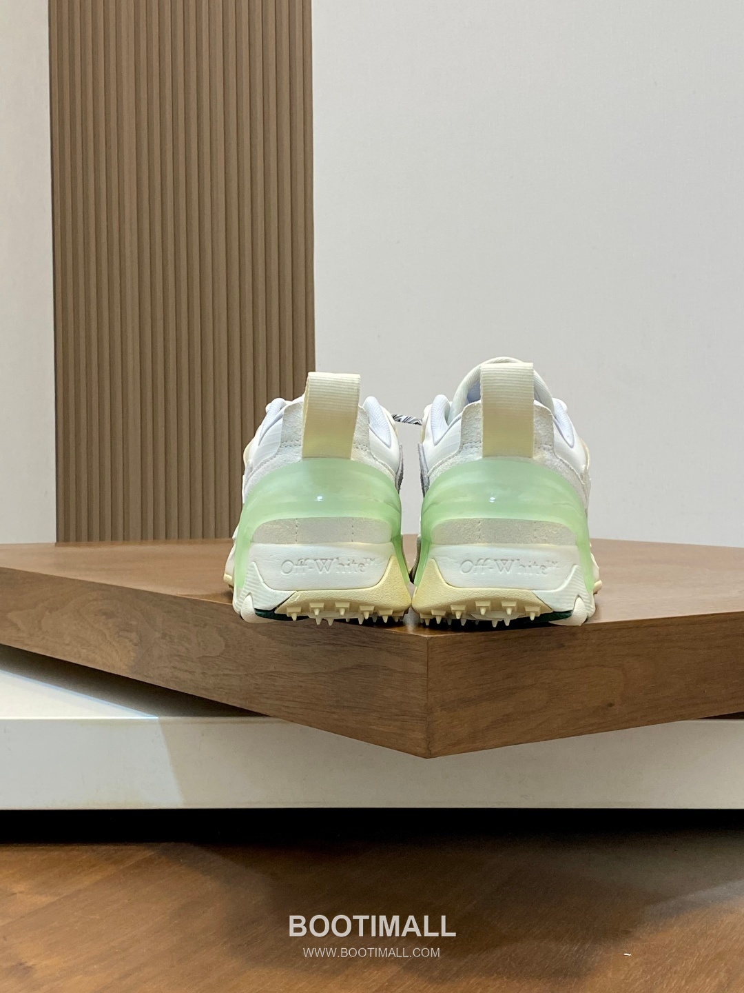 Off-White Hiking Suede Mesh Low Sneakers with Spike Rubber Sole Detail 오프화이트 하이킹 스웨이드 메쉬 로우 스니커즈 스파이크 러버솔 디테일 4.5cm 8