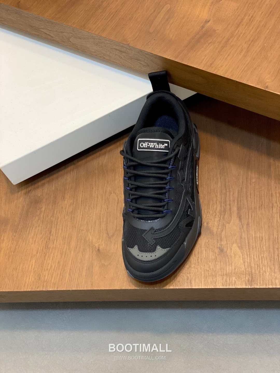 Off-White Hiking Suede Mesh Low Sneakers with Spike Rubber Sole Detail 오프화이트 하이킹 스웨이드 메쉬 로우 스니커즈 스파이크 러버솔 디테일 4.5cm 6