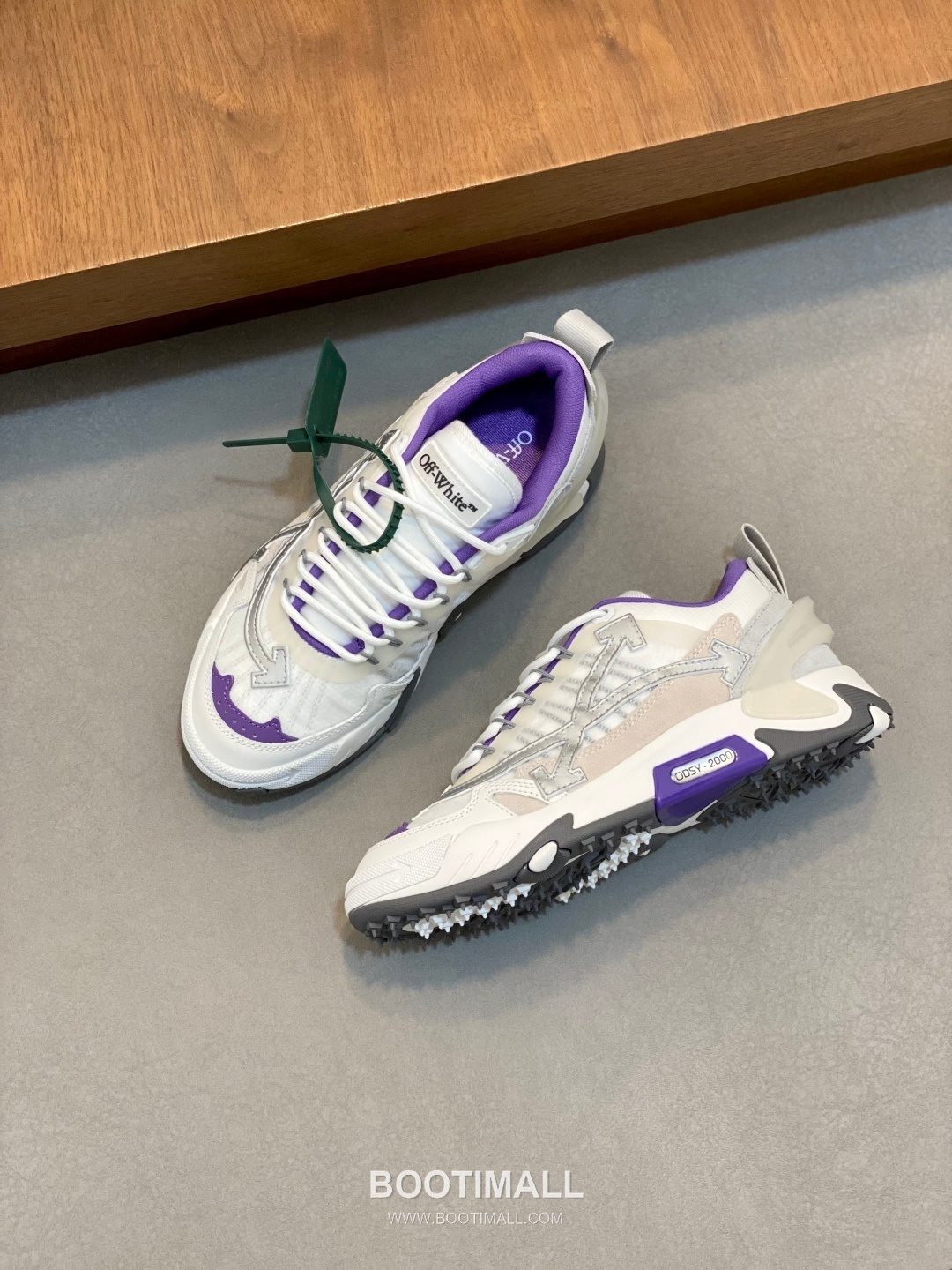 Off-White Hiking Suede Mesh Low Sneakers with Spike Rubber Sole Detail 오프화이트 하이킹 스웨이드 메쉬 로우 스니커즈 스파이크 러버솔 디테일 4.5cm 5