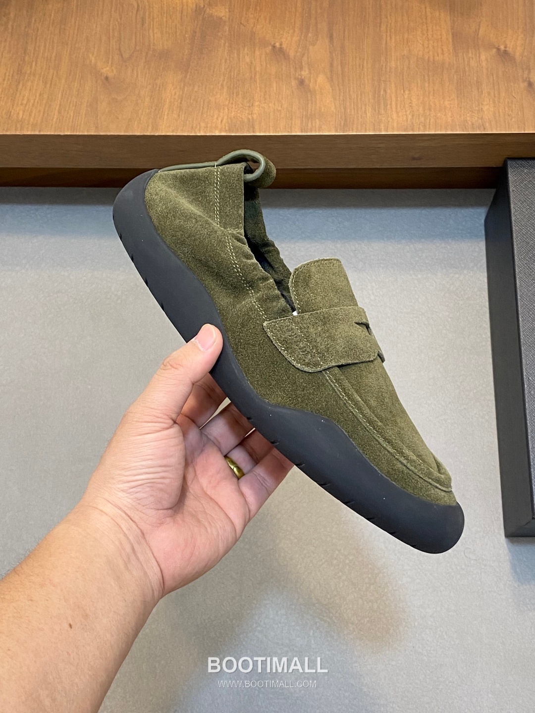 Prada Full Grain Calfskin Slip-On Low Sneakers with EVA TPU Sole Detail 프라다 풀그레인 카프스킨 슬립온 로우 스니커즈 EVA TPU 솔 디테일 4.0cm 4