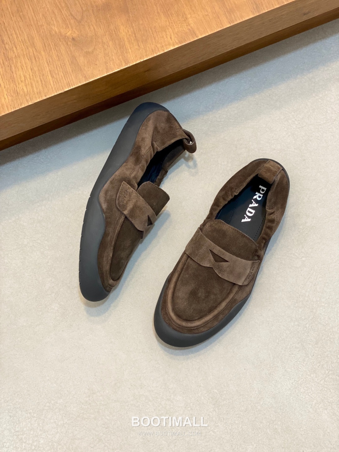 Prada Full Grain Calfskin Slip-On Low Sneakers with EVA TPU Sole Detail 프라다 풀그레인 카프스킨 슬립온 로우 스니커즈 EVA TPU 솔 디테일 4.0cm 5