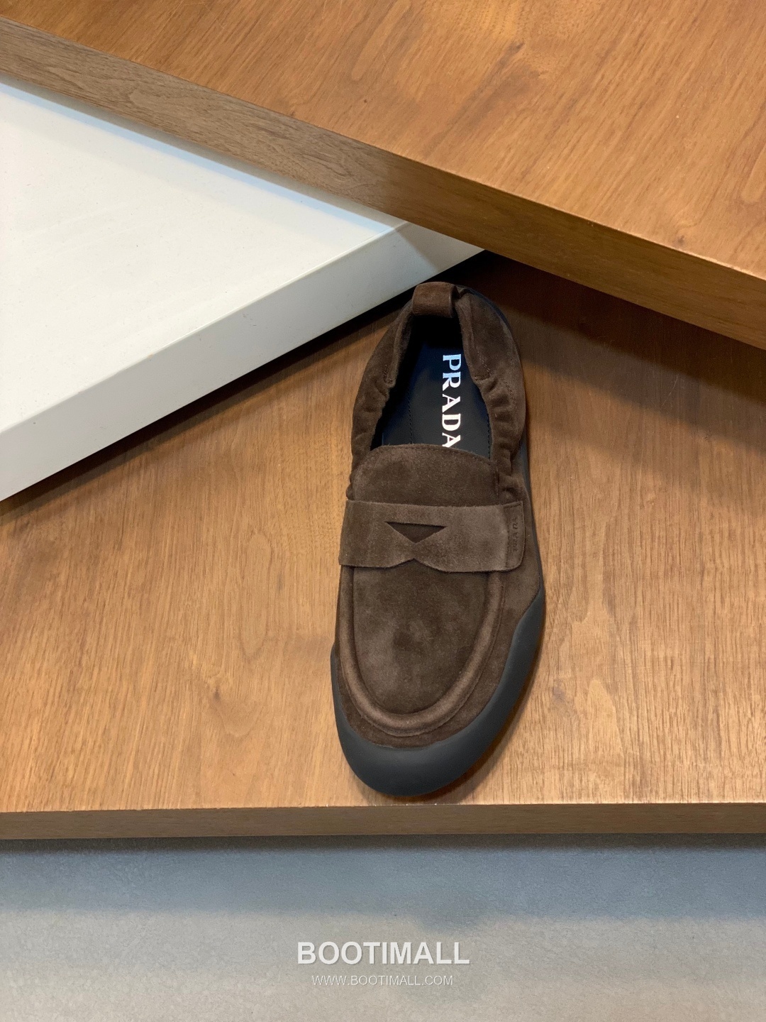 Prada Full Grain Calfskin Slip-On Low Sneakers with EVA TPU Sole Detail 프라다 풀그레인 카프스킨 슬립온 로우 스니커즈 EVA TPU 솔 디테일 4.0cm 6