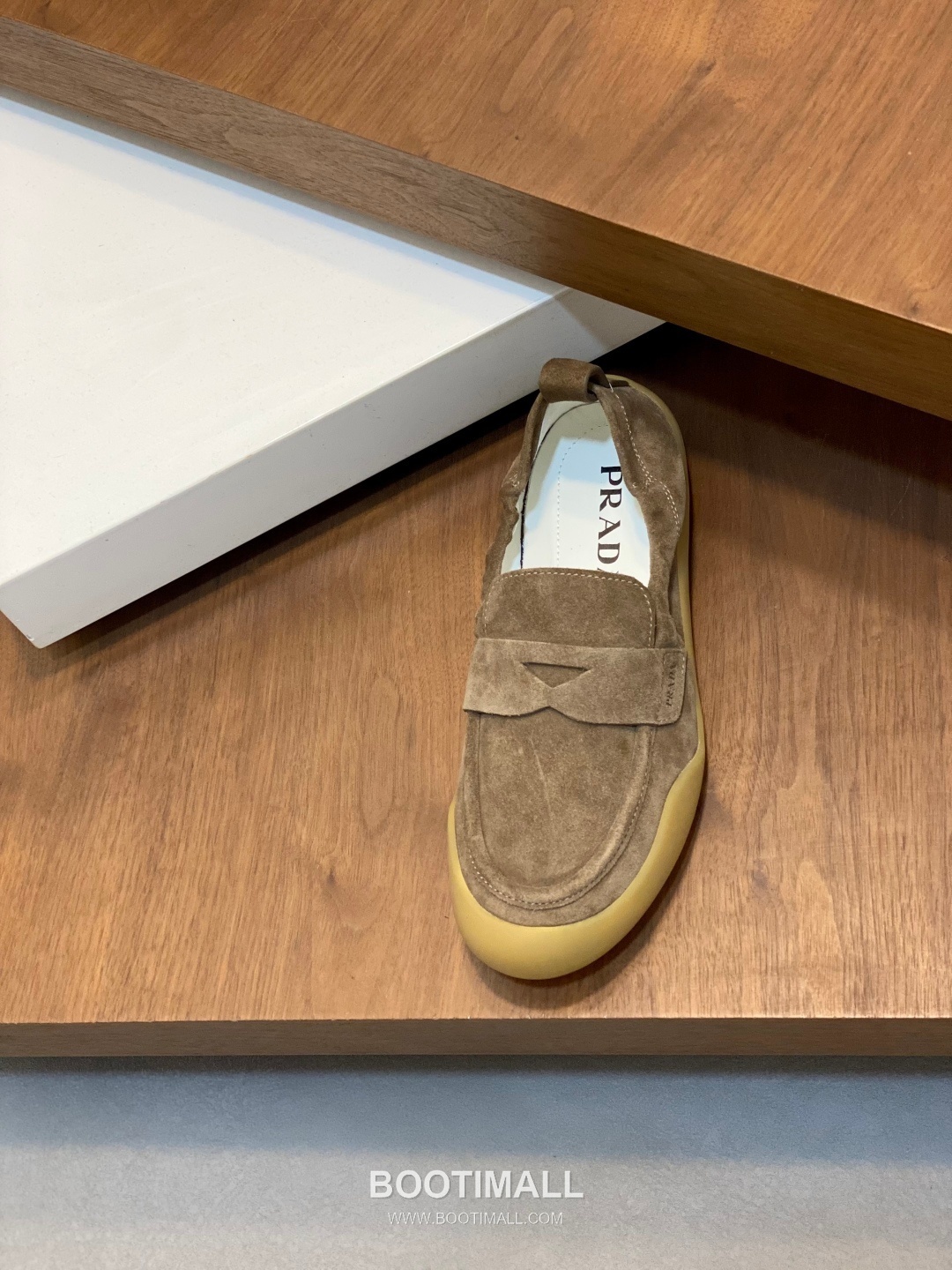 Prada Full Grain Calfskin Slip-On Low Sneakers with EVA TPU Sole Detail 프라다 풀그레인 카프스킨 슬립온 로우 스니커즈 EVA TPU 솔 디테일 4.0cm 6