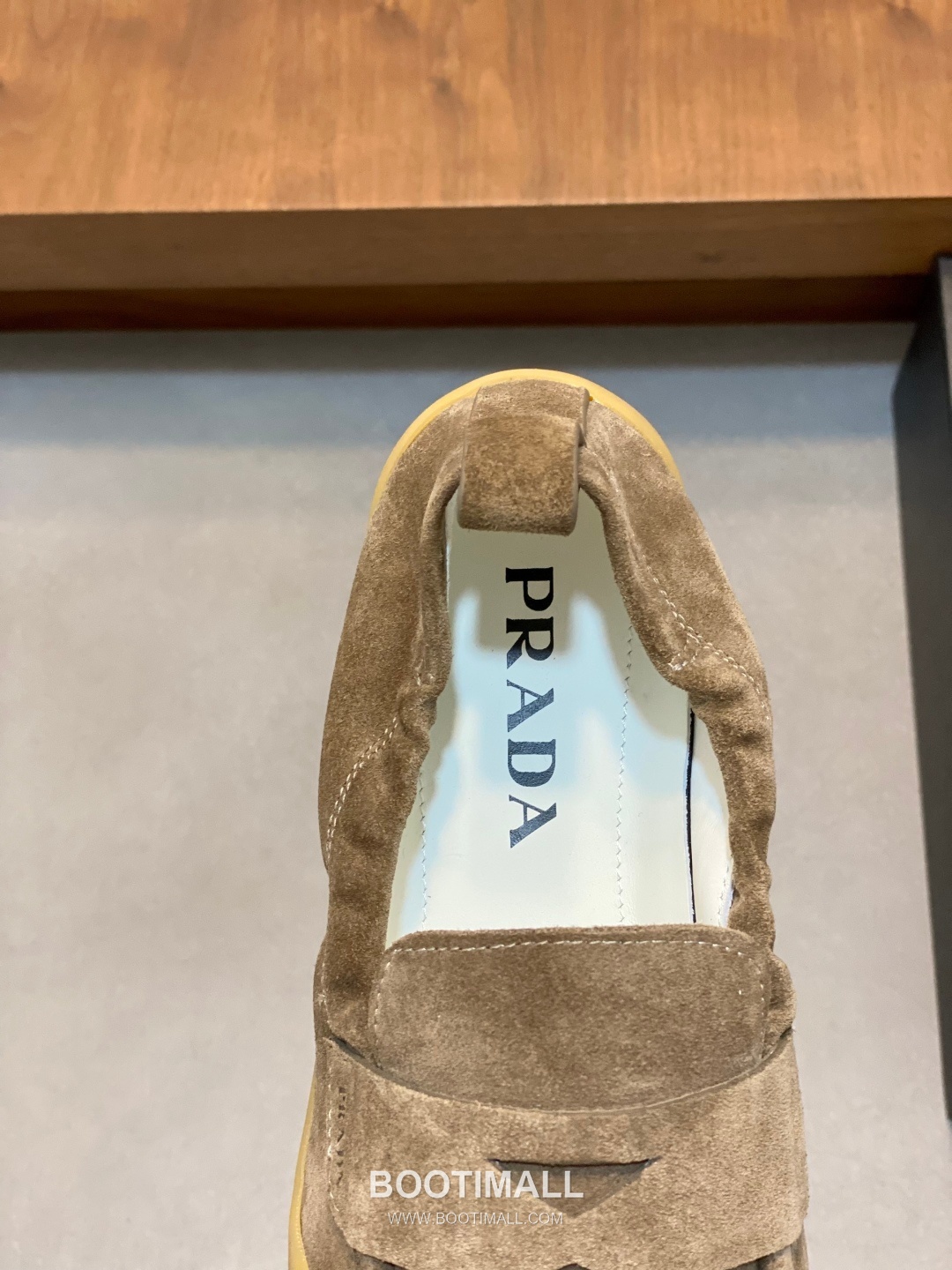 Prada Full Grain Calfskin Slip-On Low Sneakers with EVA TPU Sole Detail 프라다 풀그레인 카프스킨 슬립온 로우 스니커즈 EVA TPU 솔 디테일 4.0cm 7