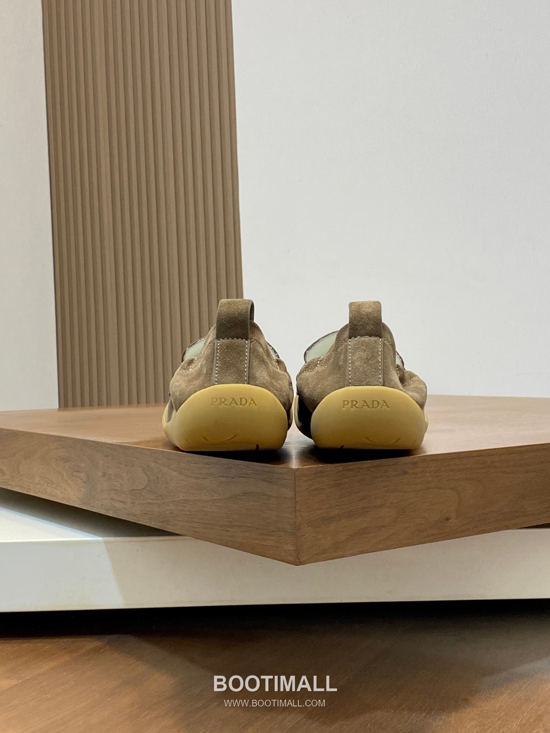 Prada Full Grain Calfskin Slip-On Low Sneakers with EVA TPU Sole Detail 프라다 풀그레인 카프스킨 슬립온 로우 스니커즈 EVA TPU 솔 디테일 4.0cm 8