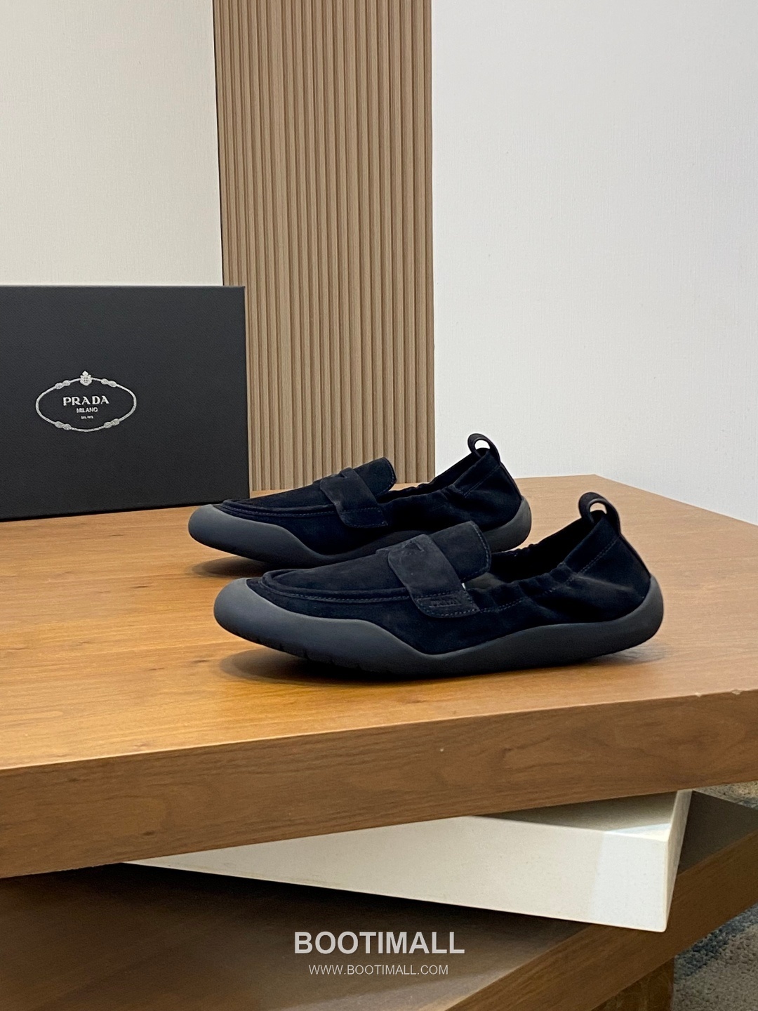 Prada Full Grain Calfskin Slip-On Low Sneakers with EVA TPU Sole Detail 프라다 풀그레인 카프스킨 슬립온 로우 스니커즈 EVA TPU 솔 디테일 4.0cm 3