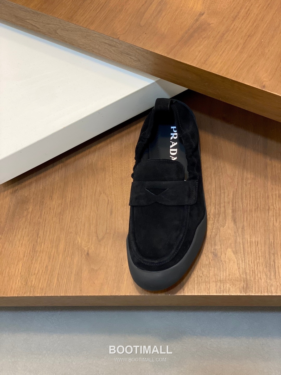 Prada Full Grain Calfskin Slip-On Low Sneakers with EVA TPU Sole Detail 프라다 풀그레인 카프스킨 슬립온 로우 스니커즈 EVA TPU 솔 디테일 4.0cm 6