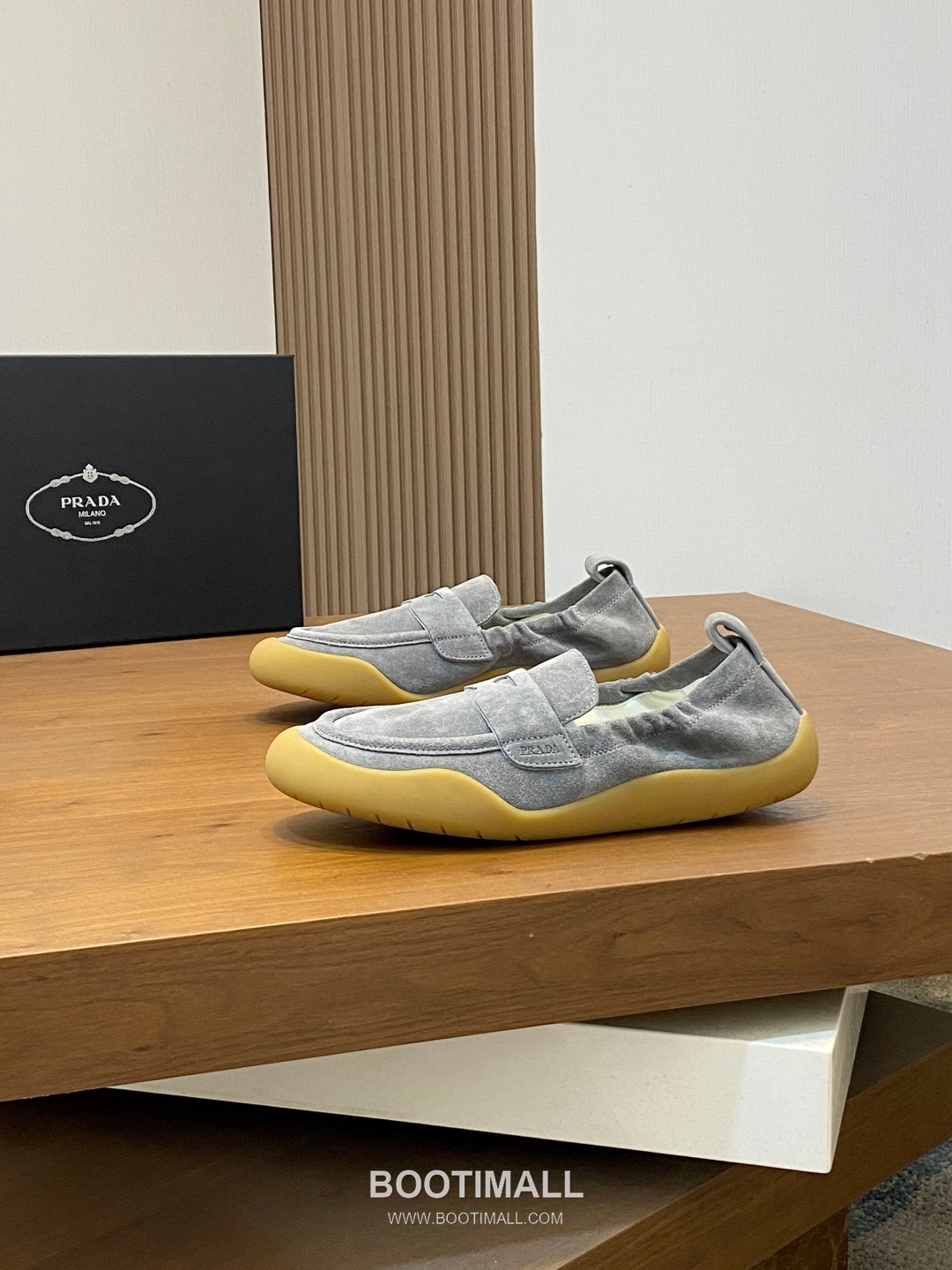 Prada Full Grain Calfskin Slip-On Low Sneakers with EVA TPU Sole Detail 프라다 풀그레인 카프스킨 슬립온 로우 스니커즈 EVA TPU 솔 디테일 4.0cm 3