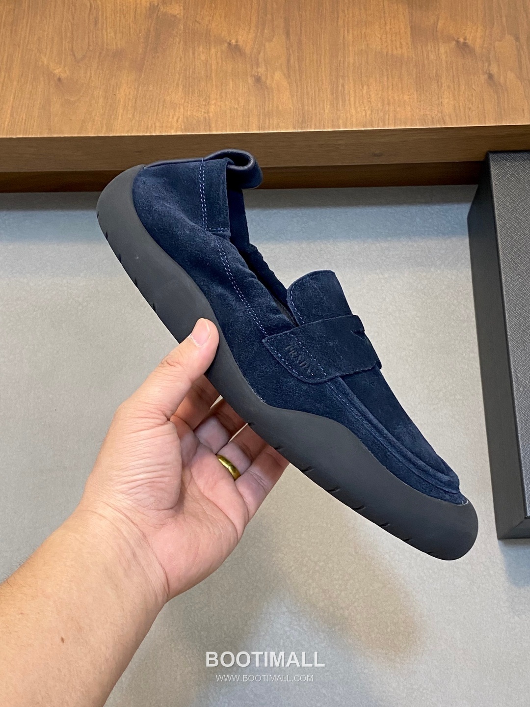 Prada Full Grain Calfskin Slip-On Low Sneakers with EVA TPU Sole Detail 프라다 풀그레인 카프스킨 슬립온 로우 스니커즈 EVA TPU 솔 디테일 4.0cm 4