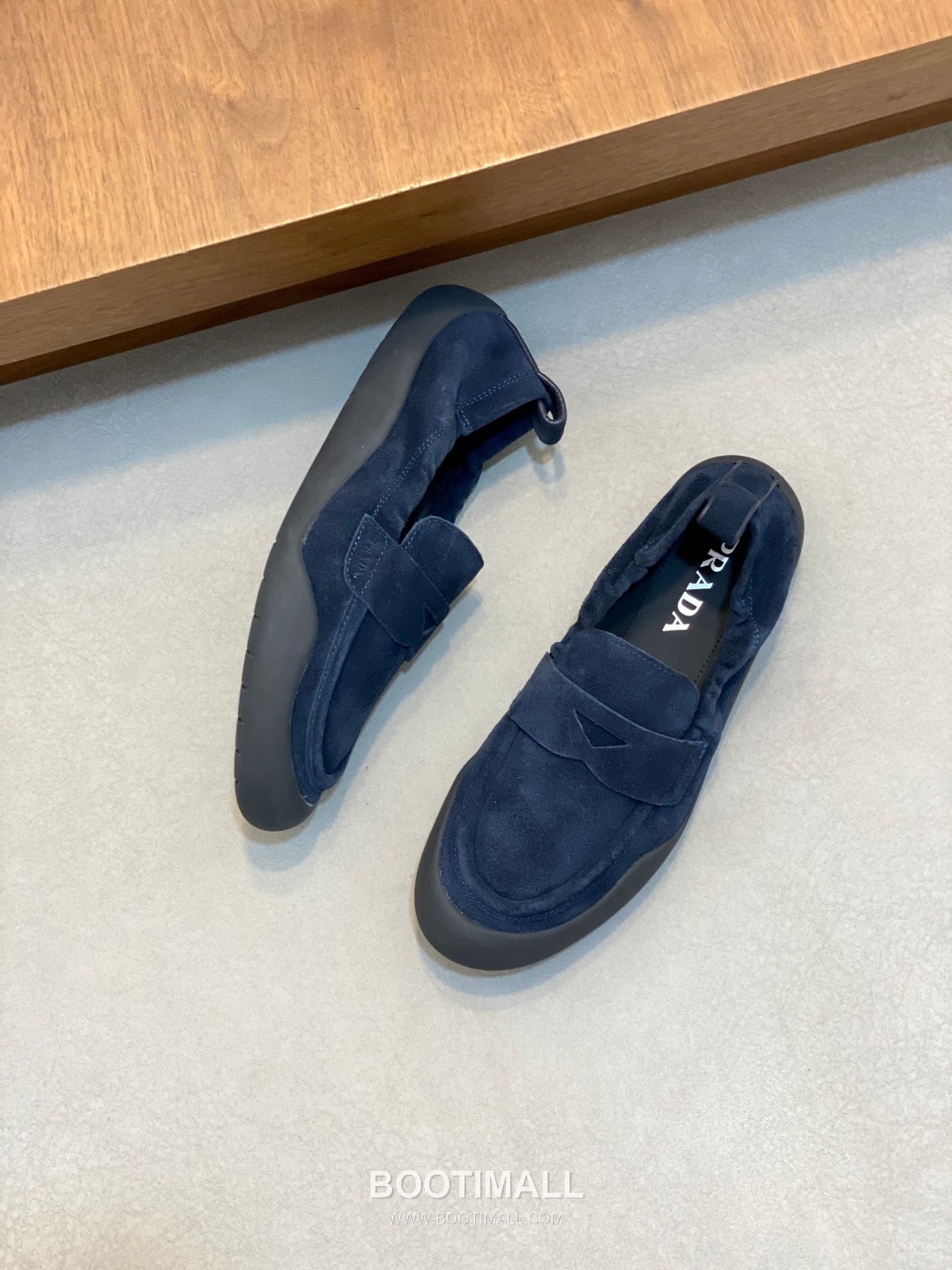 Prada Full Grain Calfskin Slip-On Low Sneakers with EVA TPU Sole Detail 프라다 풀그레인 카프스킨 슬립온 로우 스니커즈 EVA TPU 솔 디테일 4.0cm 5