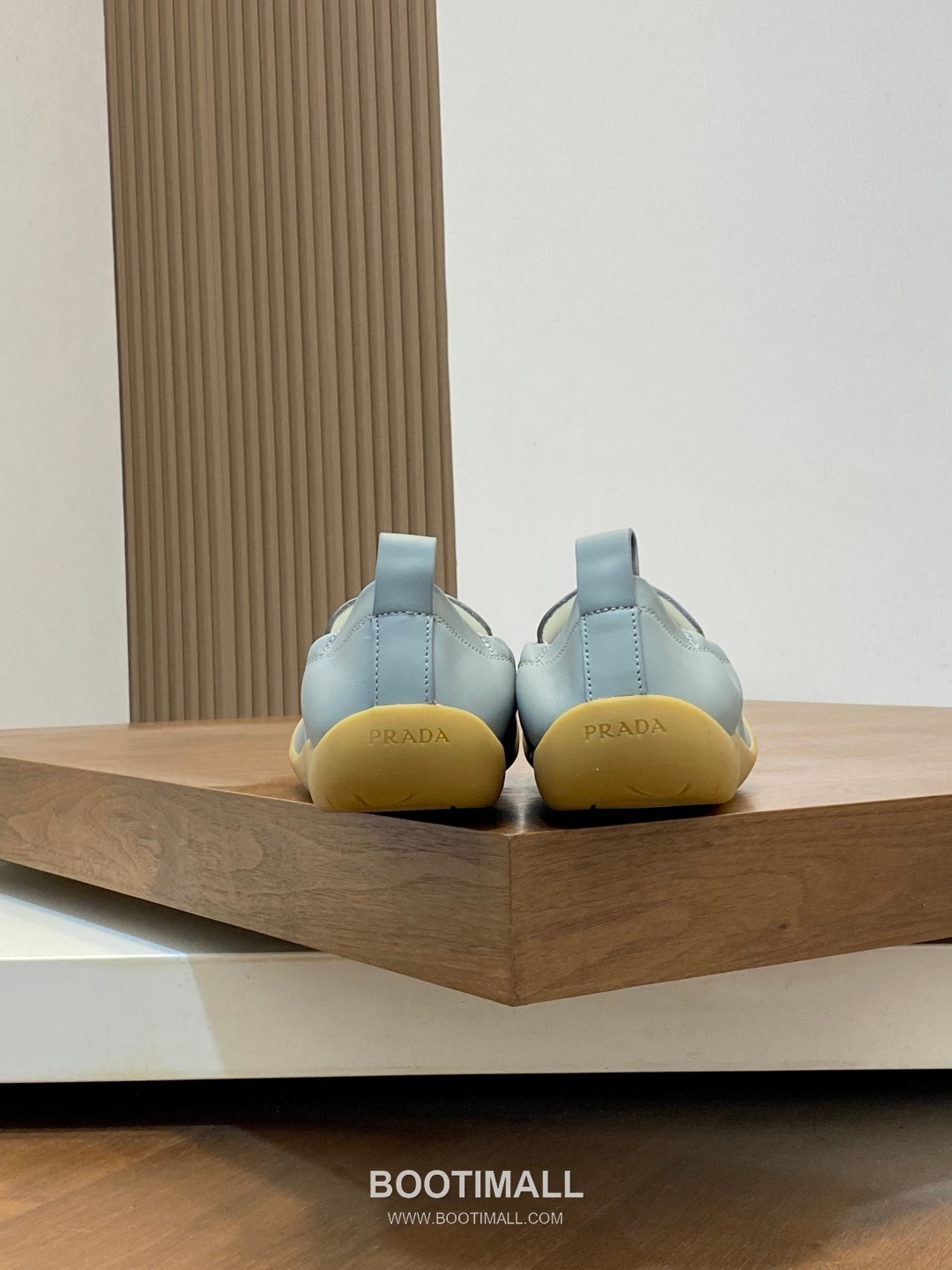 Prada Calfskin Slip-On Low Sneakers with Stitching Detail 프라다 카프스킨 슬립온 로우 스니커즈 스티칭 디테일 4.0cm 8