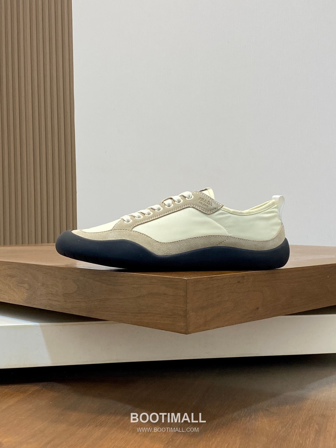 Prada Speedrock Calfskin Mesh Low Sneakers with Elastic Lace Lock Detail 프라다 스피드락 카프스킨 메쉬 로우 스니커즈 엘라스틱 레이스락 디테일 4.5cm 2