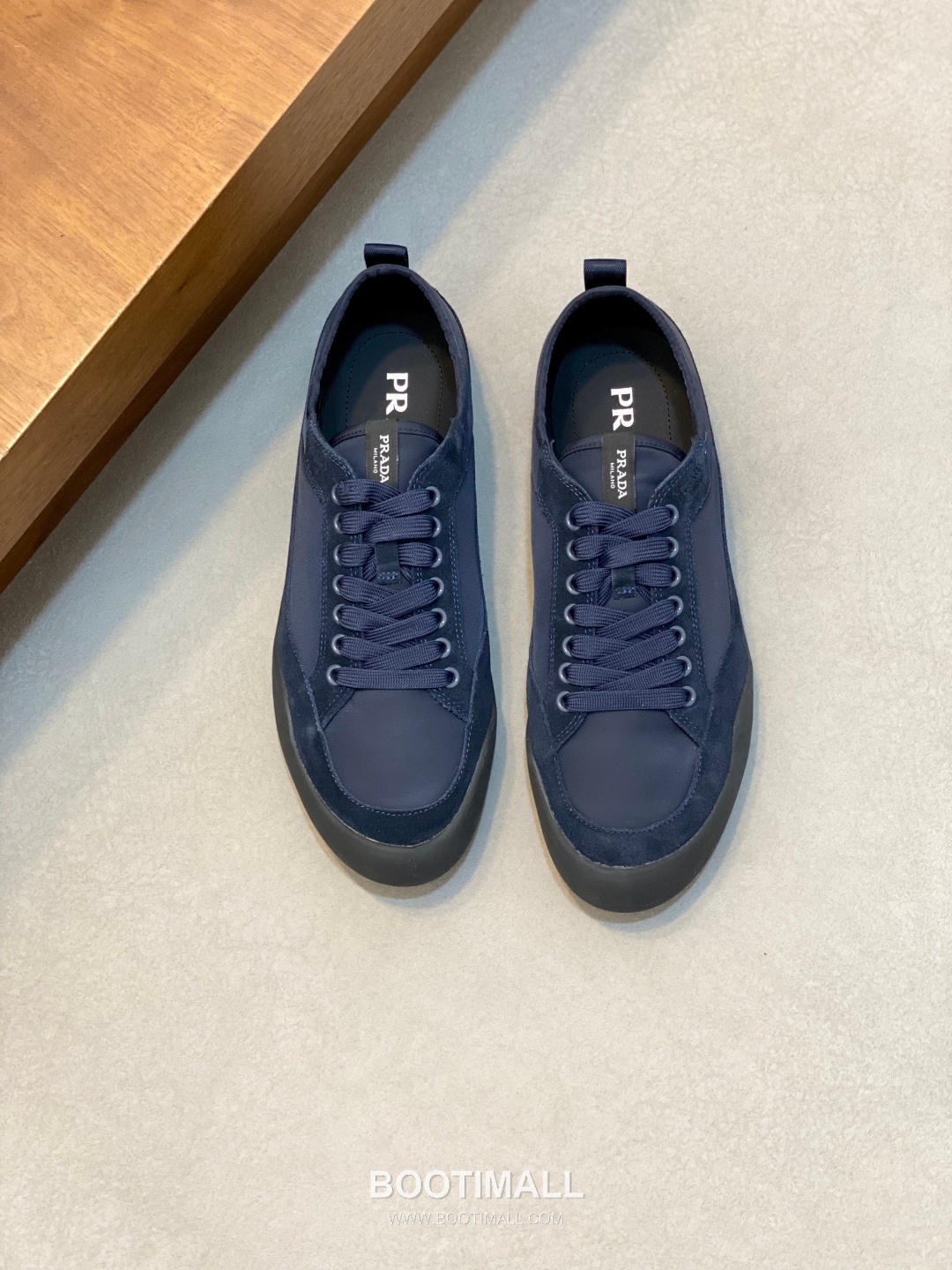 Prada Speedrock Calfskin Mesh Low Sneakers with Elastic Lace Lock Detail 프라다 스피드락 카프스킨 메쉬 로우 스니커즈 엘라스틱 레이스락 디테일 4.5cm 1