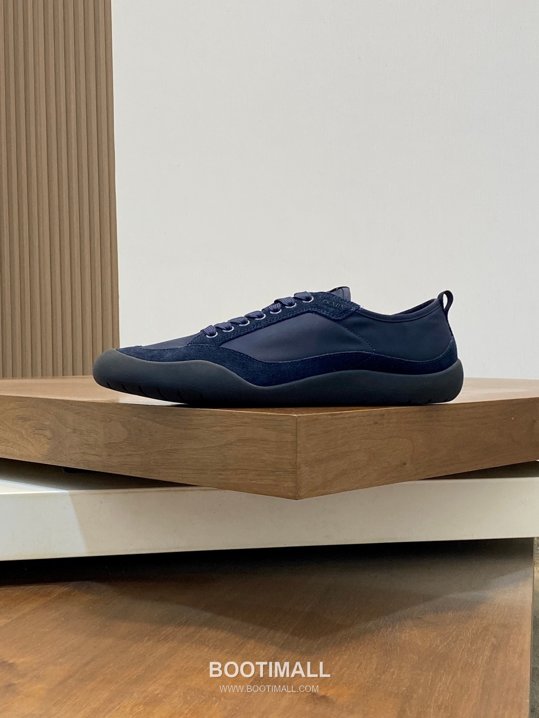 Prada Speedrock Calfskin Mesh Low Sneakers with Elastic Lace Lock Detail 프라다 스피드락 카프스킨 메쉬 로우 스니커즈 엘라스틱 레이스락 디테일 4.5cm 2