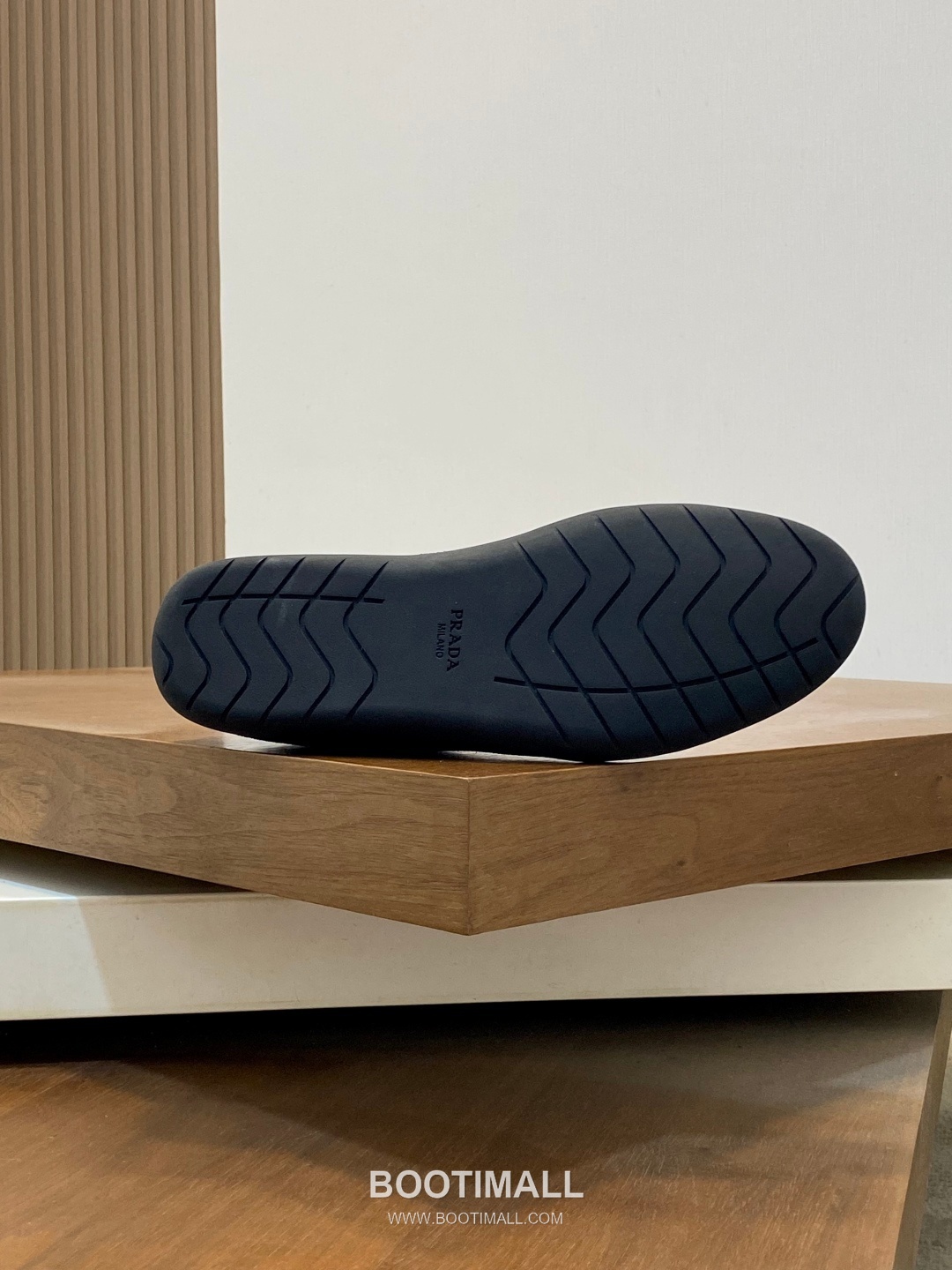 Prada Speedrock Calfskin Mesh Low Sneakers with Elastic Lace Lock Detail 프라다 스피드락 카프스킨 메쉬 로우 스니커즈 엘라스틱 레이스락 디테일 4.5cm 9