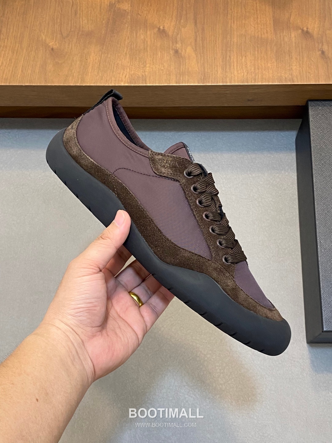 Prada Speedrock Calfskin Mesh Low Sneakers with Elastic Lace Lock Detail 프라다 스피드락 카프스킨 메쉬 로우 스니커즈 엘라스틱 레이스락 디테일 4.5cm 4